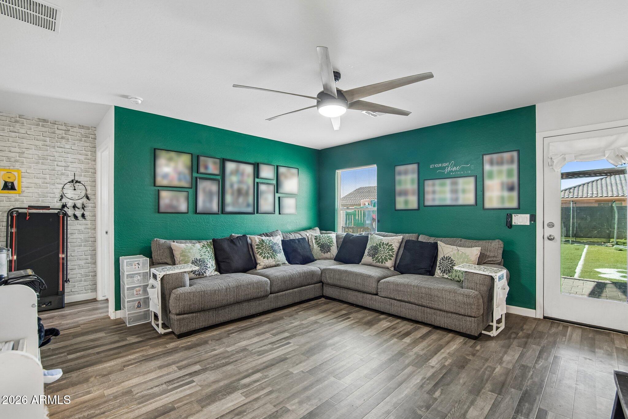 DOMINION CREEK - Residential