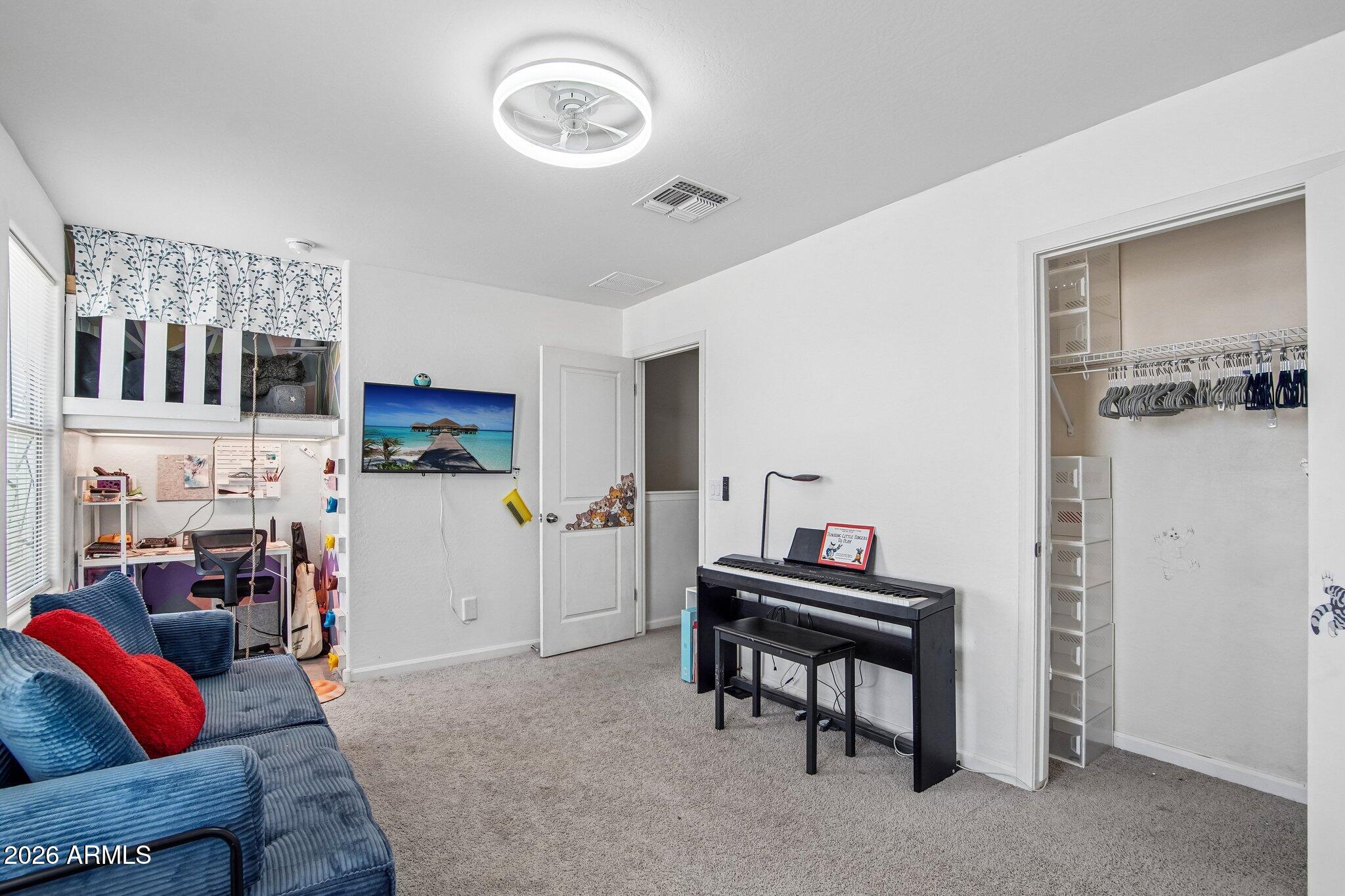 DOMINION CREEK - Residential