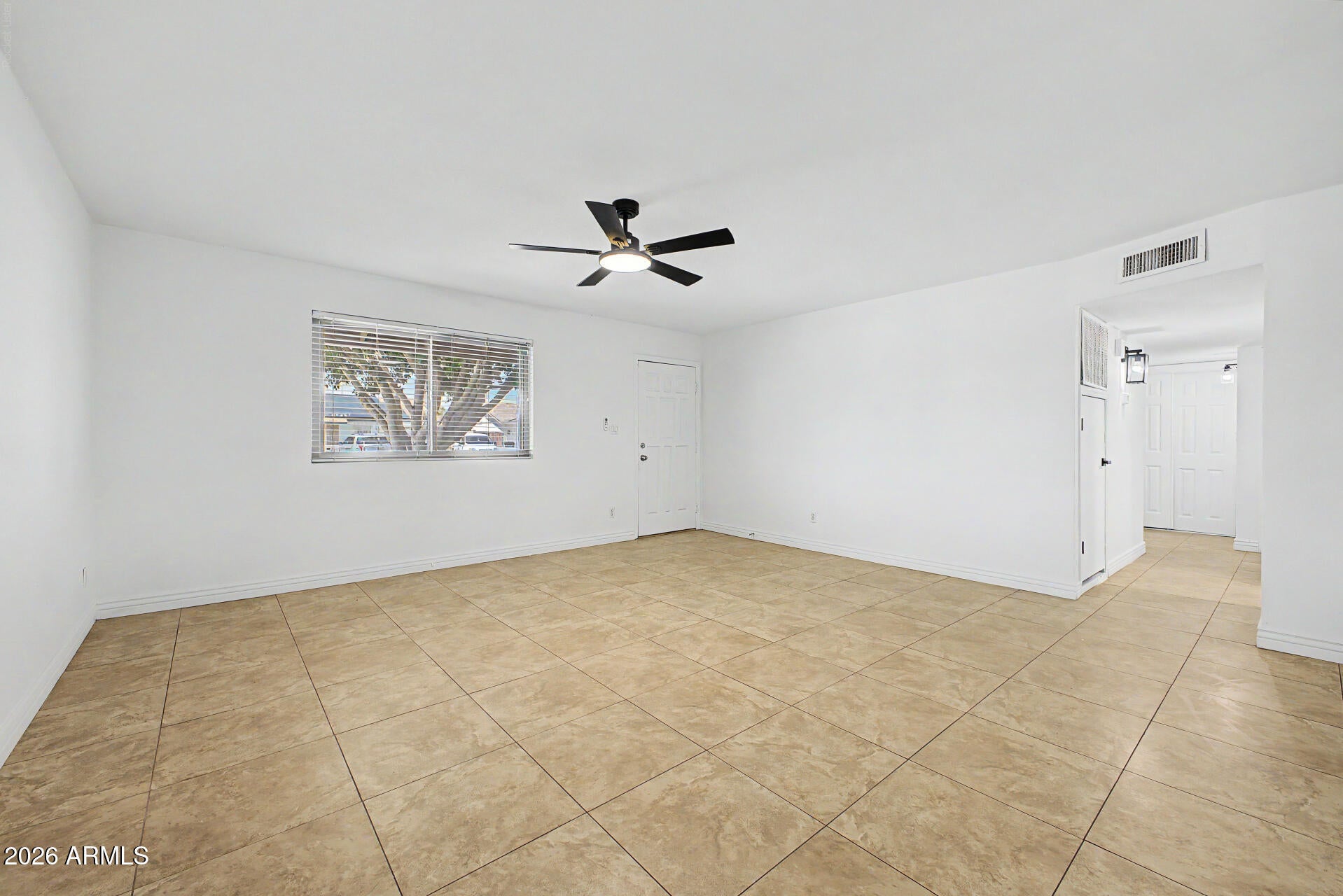 1737 W CAROL Avenue