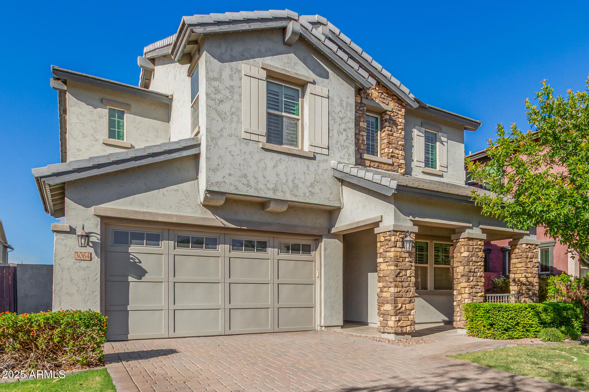 3064 E APPALOOSA Road