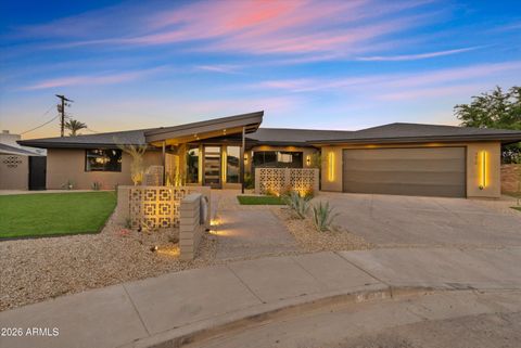Photo of 4610 E Flower Street, Phoenix, AZ 85018 (MLS # 6985591)