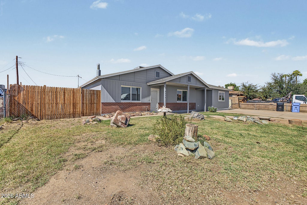 Photo of 2350 N 51st Drive, Phoenix, AZ 85035 (MLS # 7091178)
