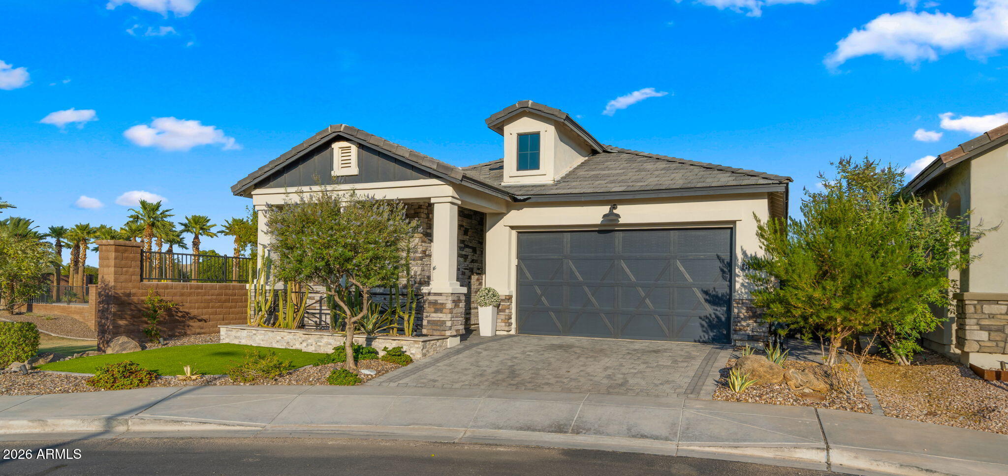 851 E DEER CREEK Road