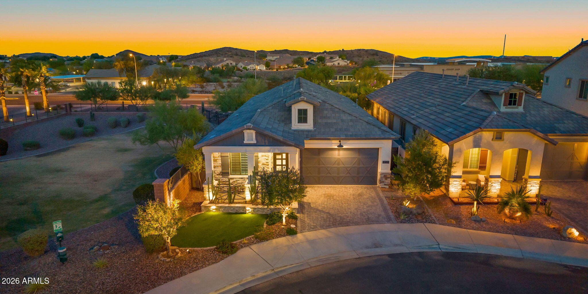 851 E DEER CREEK Road