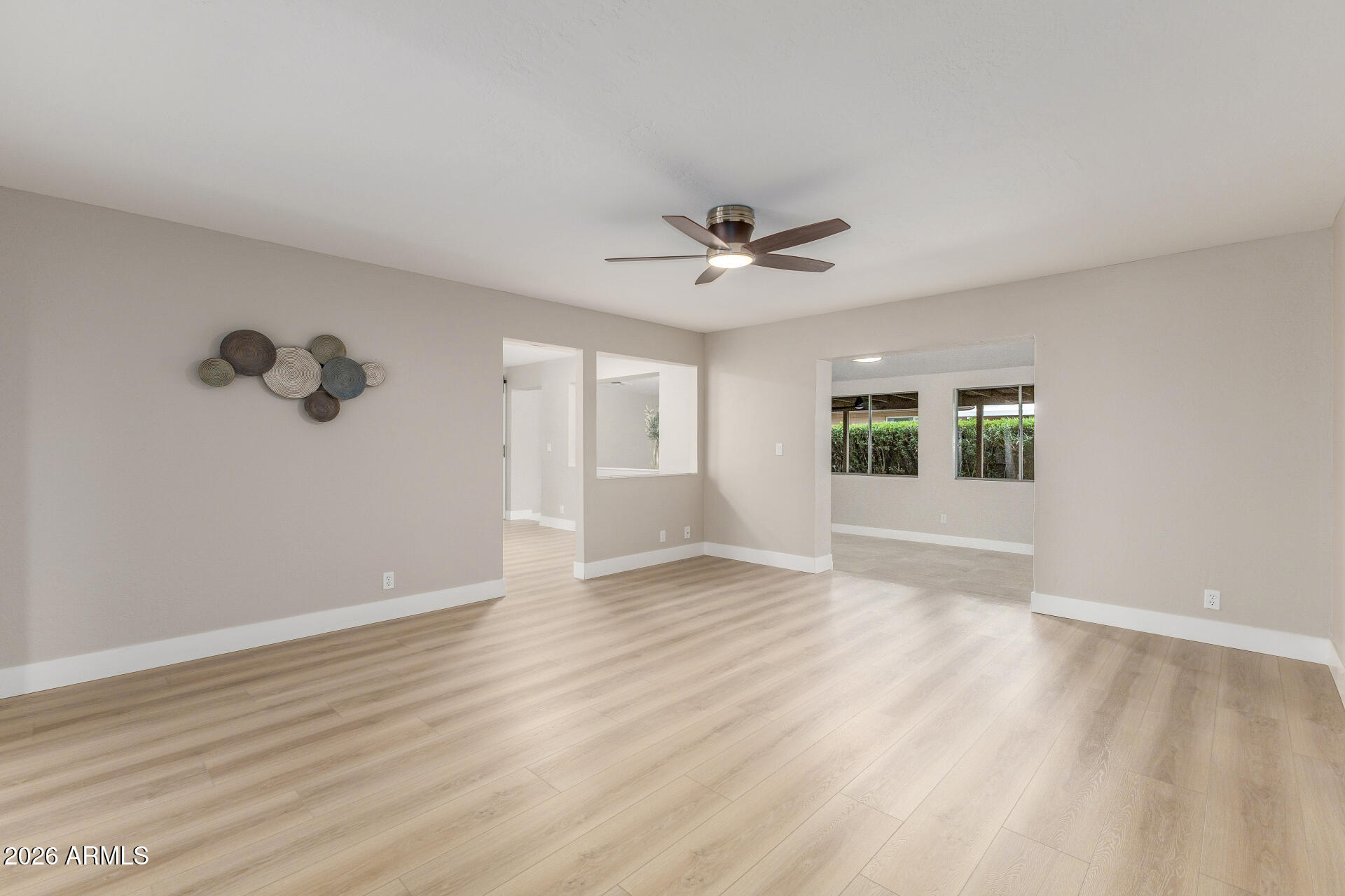 4632 E ESCONDIDO Avenue