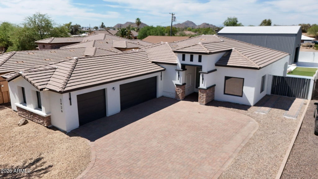 Photo of 2926 E Hartford Avenue, Phoenix, AZ 85032 (MLS # 7094217)