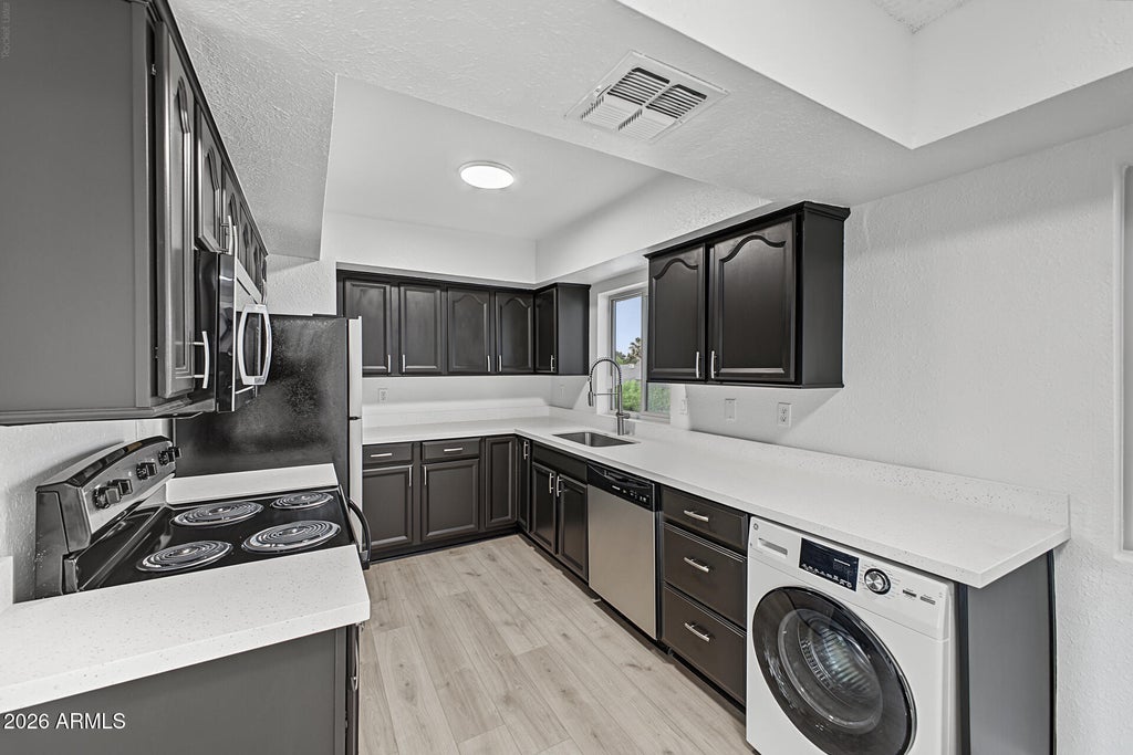 Photo of 4444 E Paradise Village Parkway #217, Phoenix, AZ 85032 (MLS # 7093335)