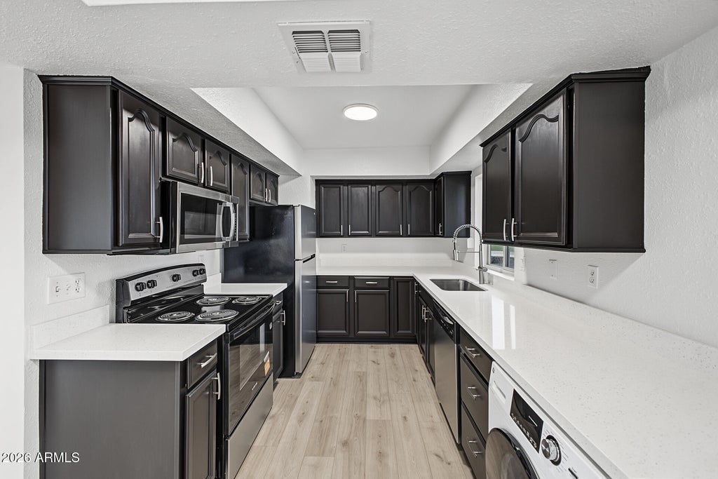 Photo of 4444 E Paradise Village Parkway #217, Phoenix, AZ 85032 (MLS # 7093335)