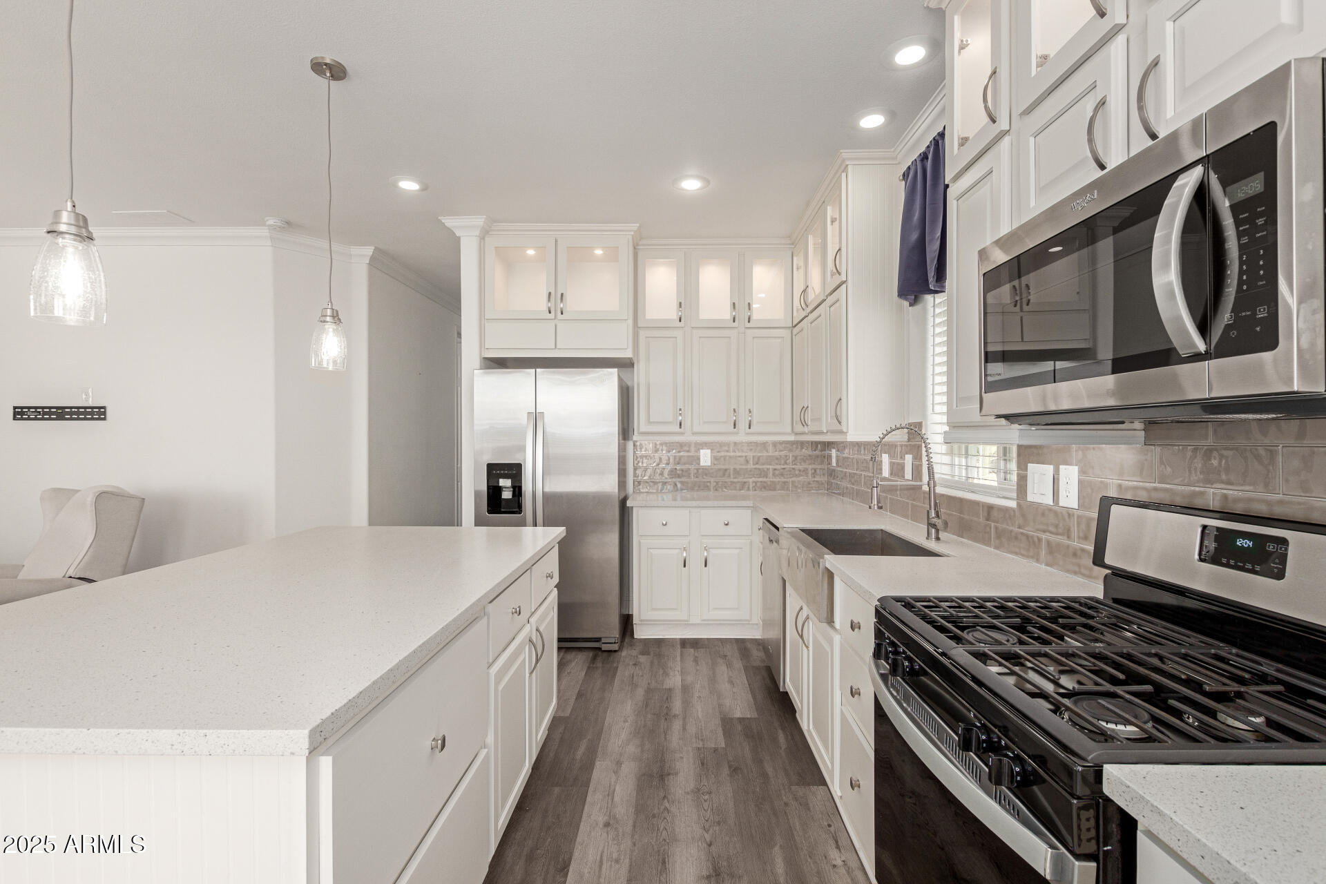 305 S VAL VISTA Drive 71