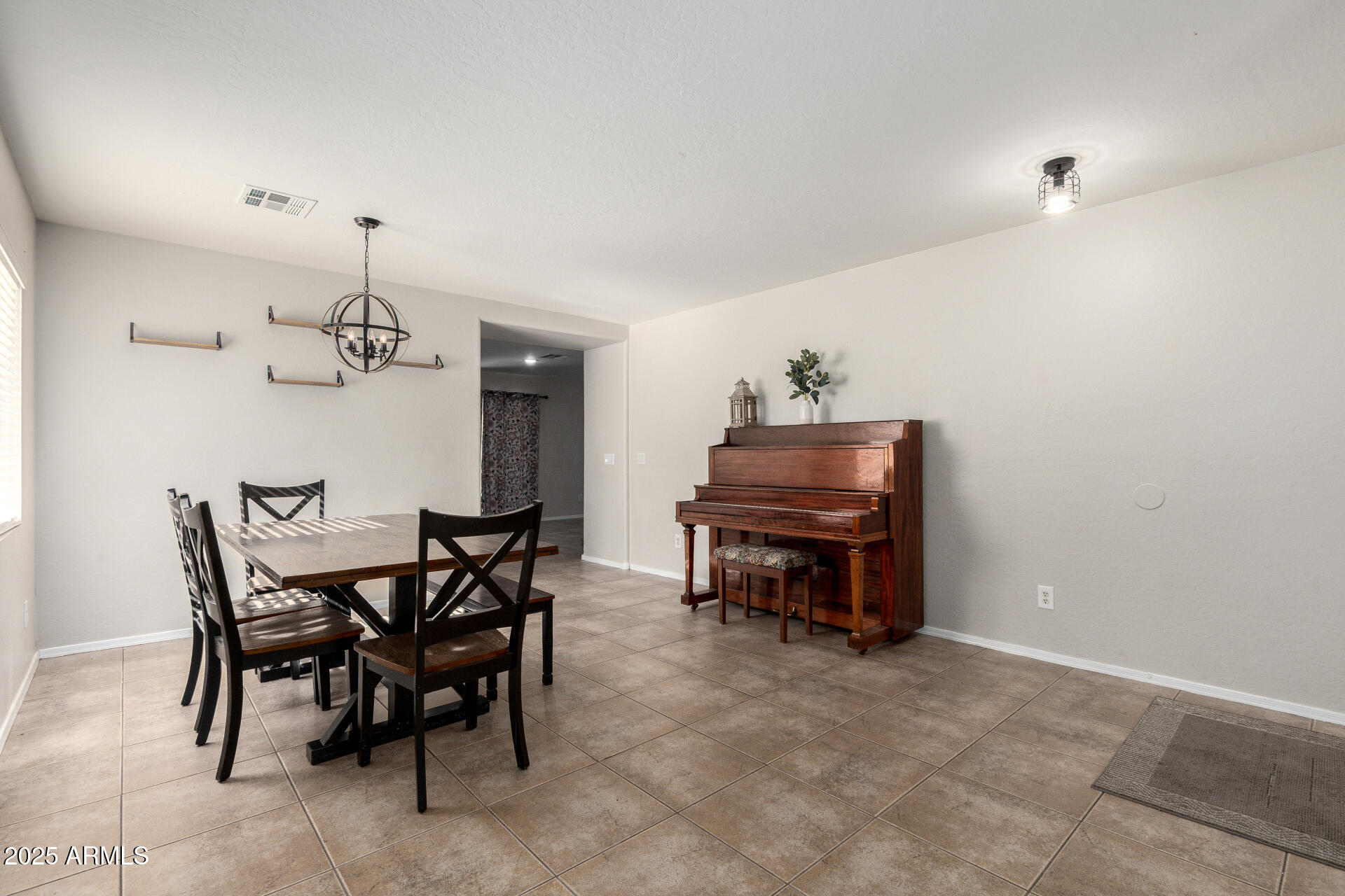 2770 E MINERAL PARK Road