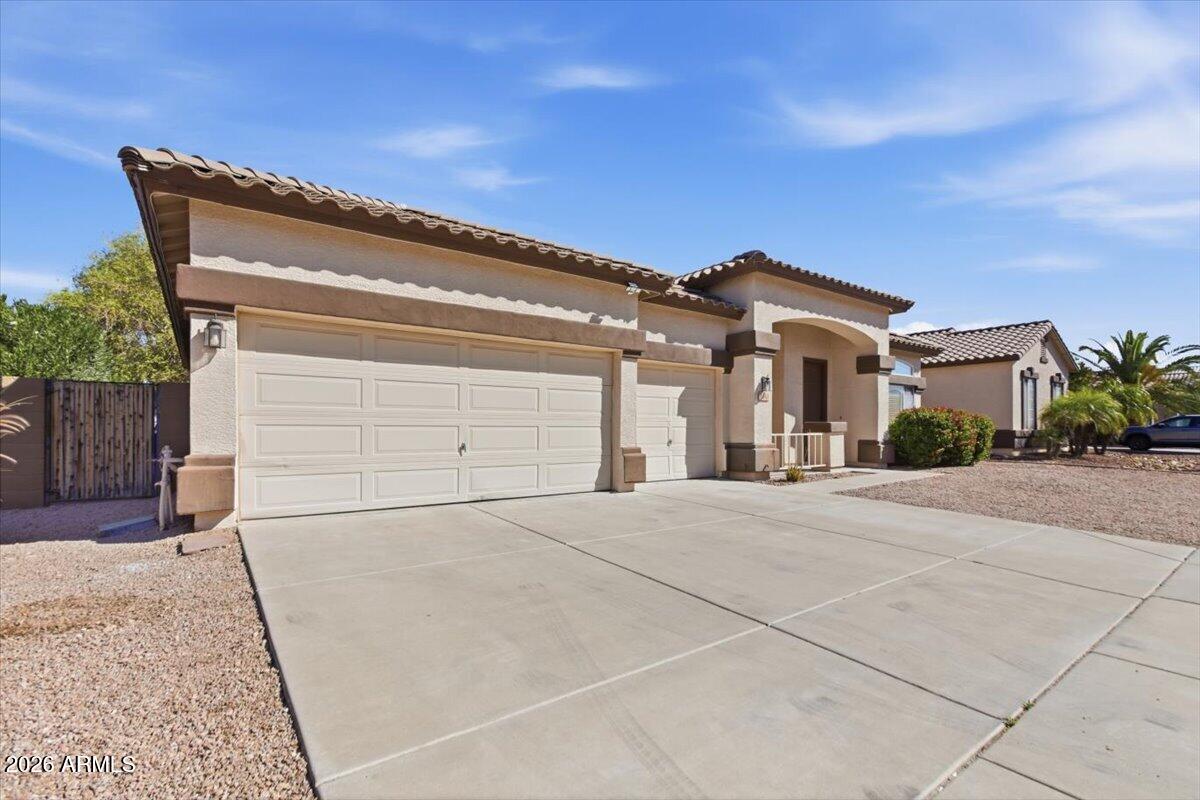 3410 W ALICIA Drive