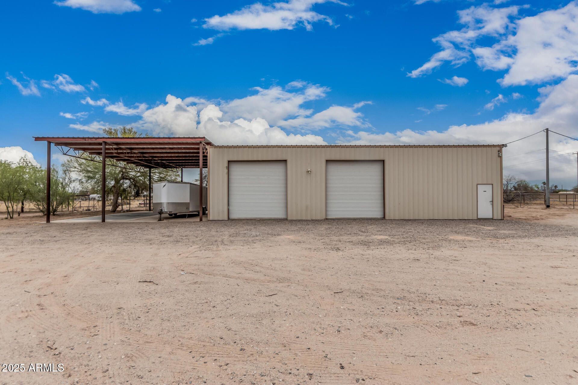 51089 W JULIE Lane