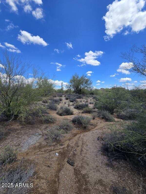 8048 E DOVE VALLEY Road -