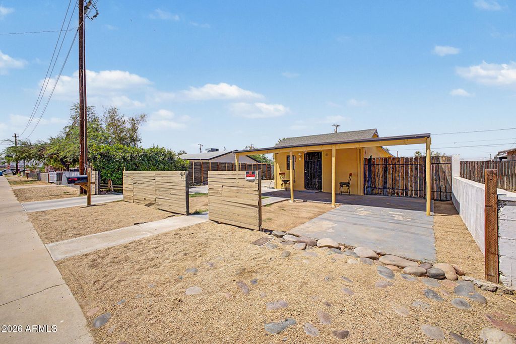 Photo of 1612 S 5th Street, Phoenix, AZ 85004 (MLS # 7022580)