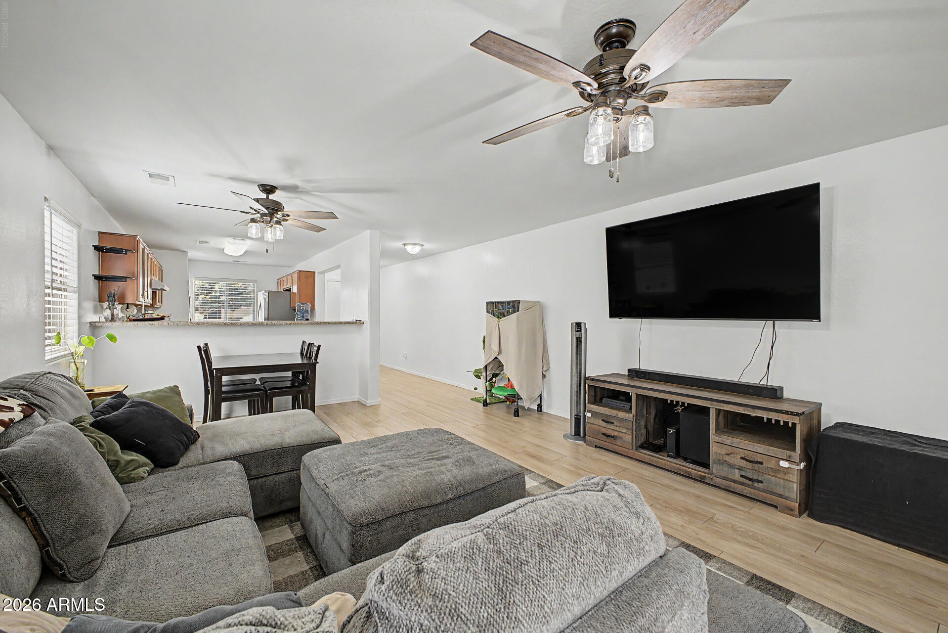 1859 W STAGECOACH Street
