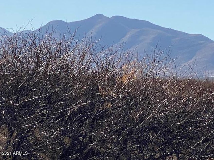 Will consider owner financing
40  Ac' Parcel. Panoramic Mountain views.
Well and Septic required.
Physical Access not legal