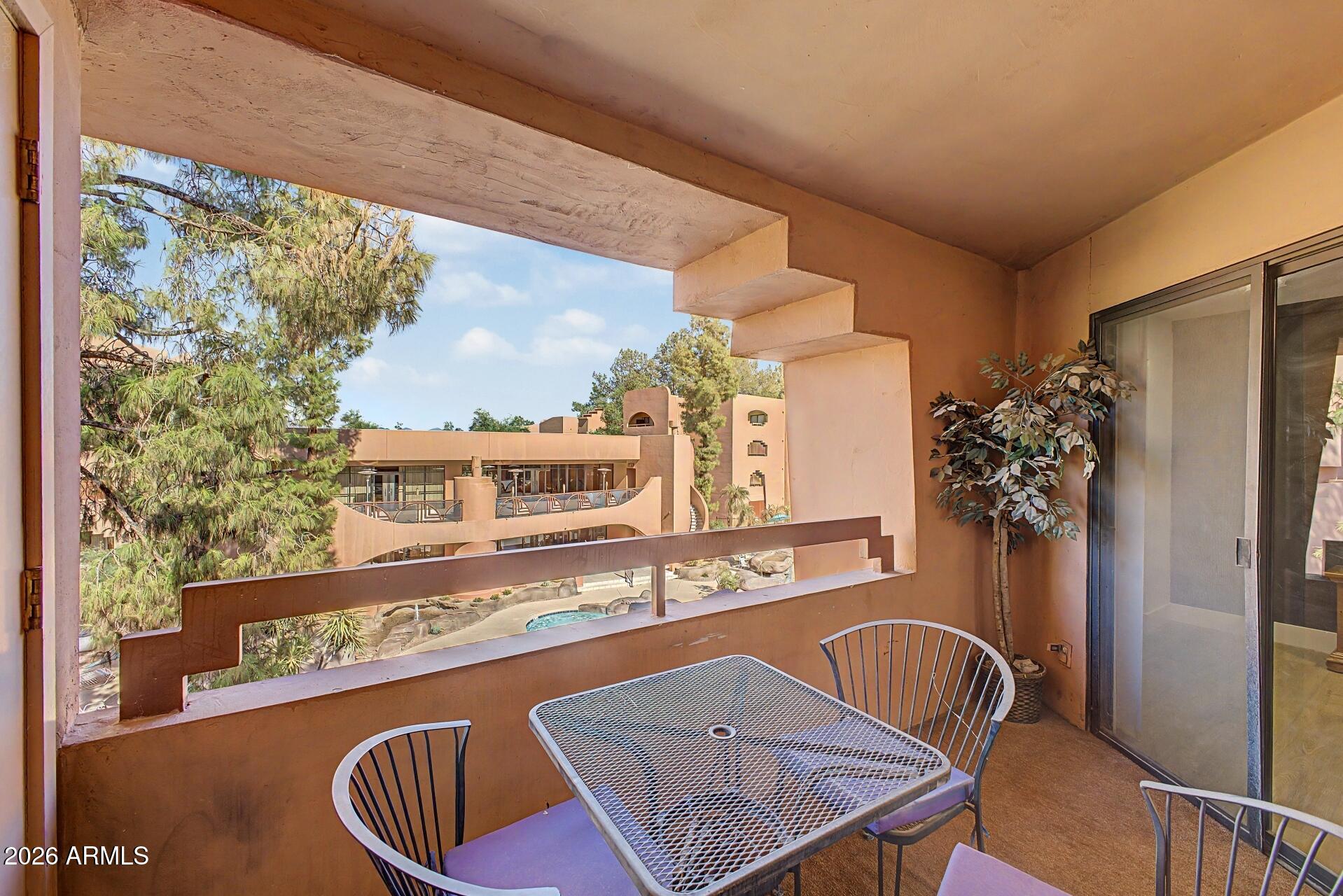 4303 E CACTUS Road 314