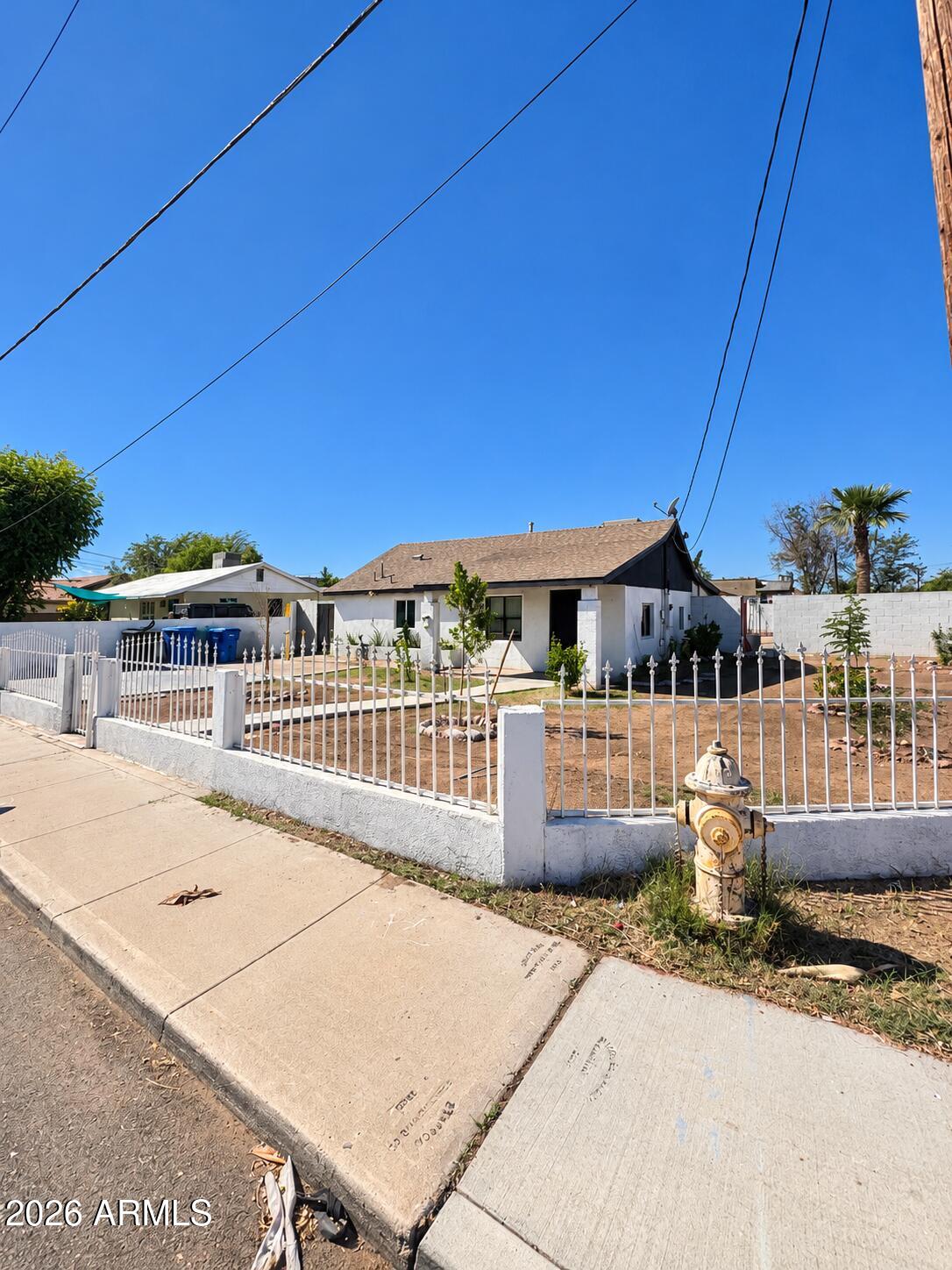 1048 N 27TH Place