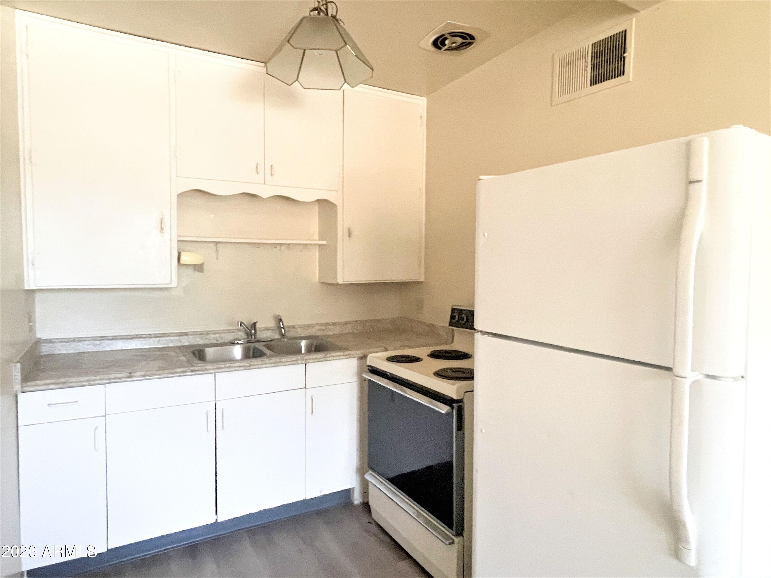 1211 W Apache Trail Apt L