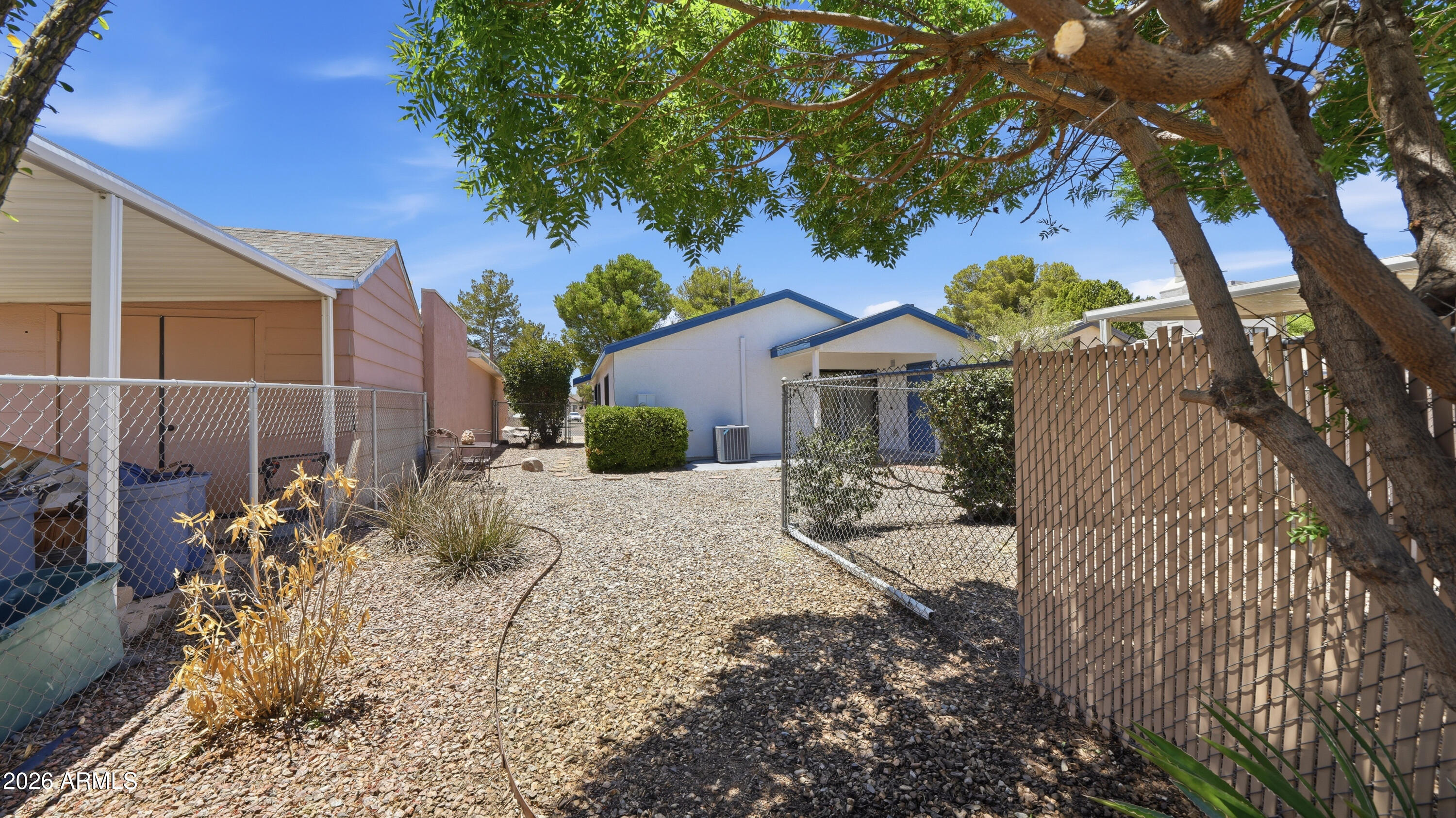 DESERT SHADOWS - Residential