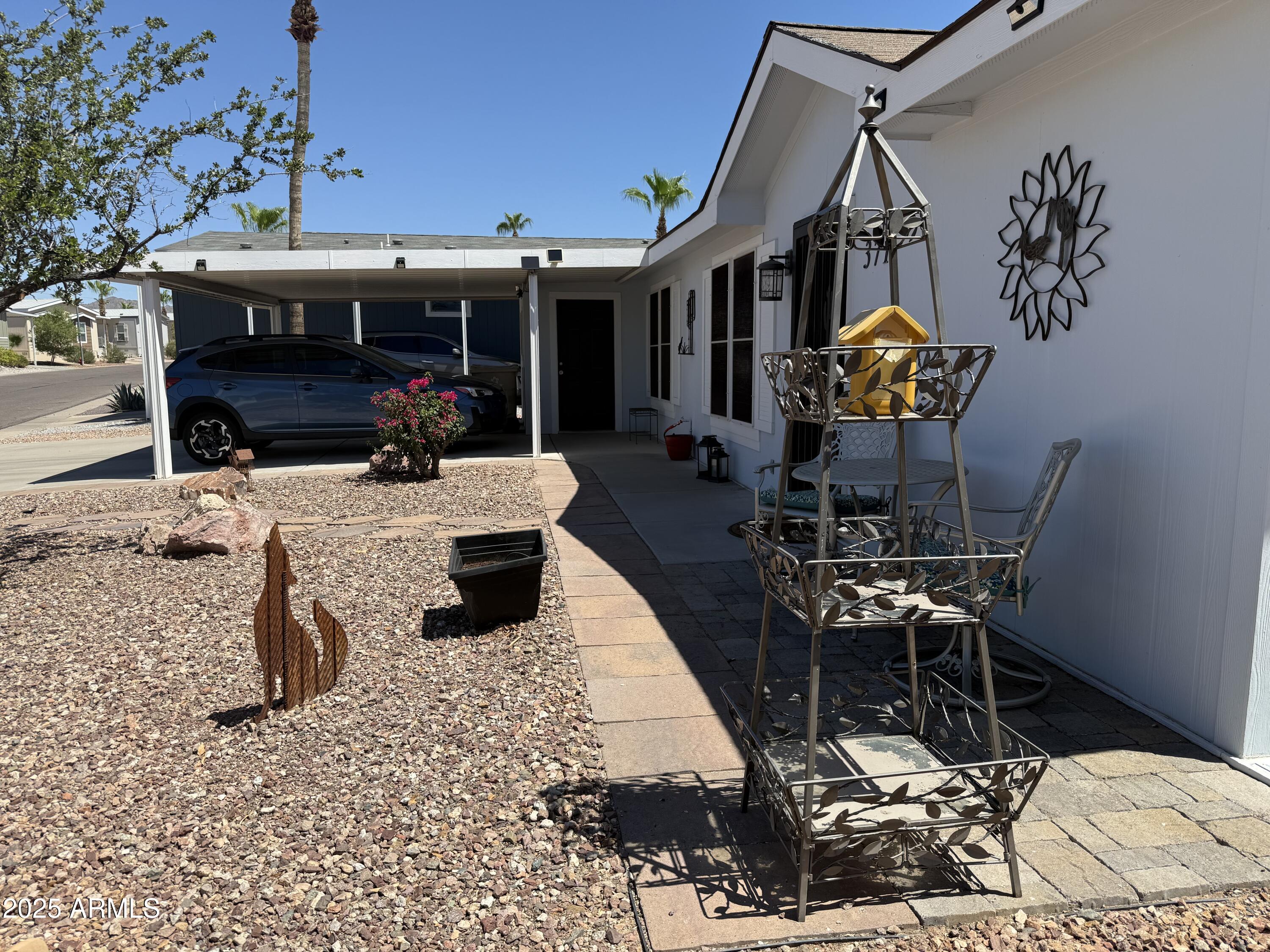 2000 S Apache Road 371