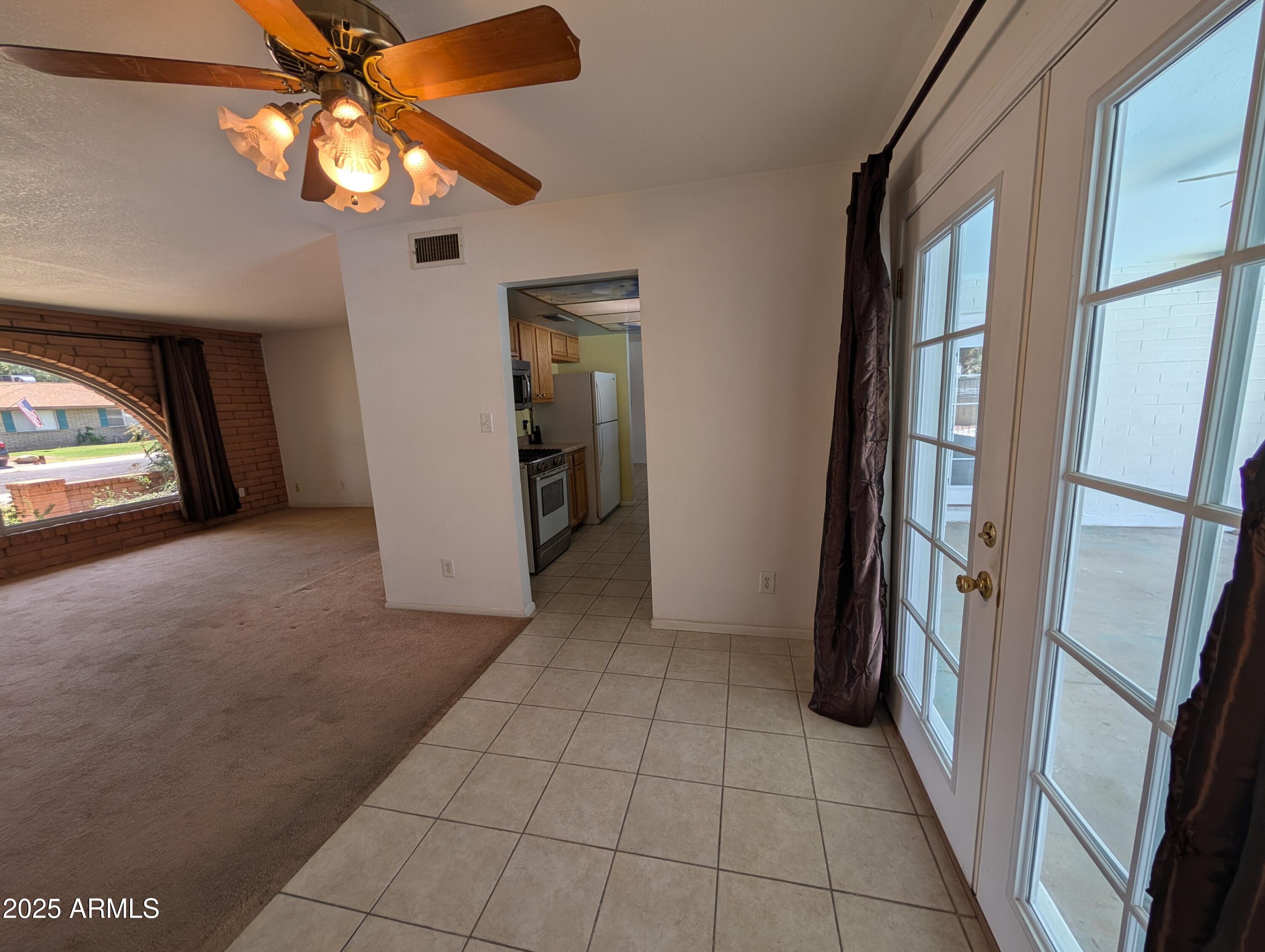 Homes 3 2934 W NORTHVIEW Avenue