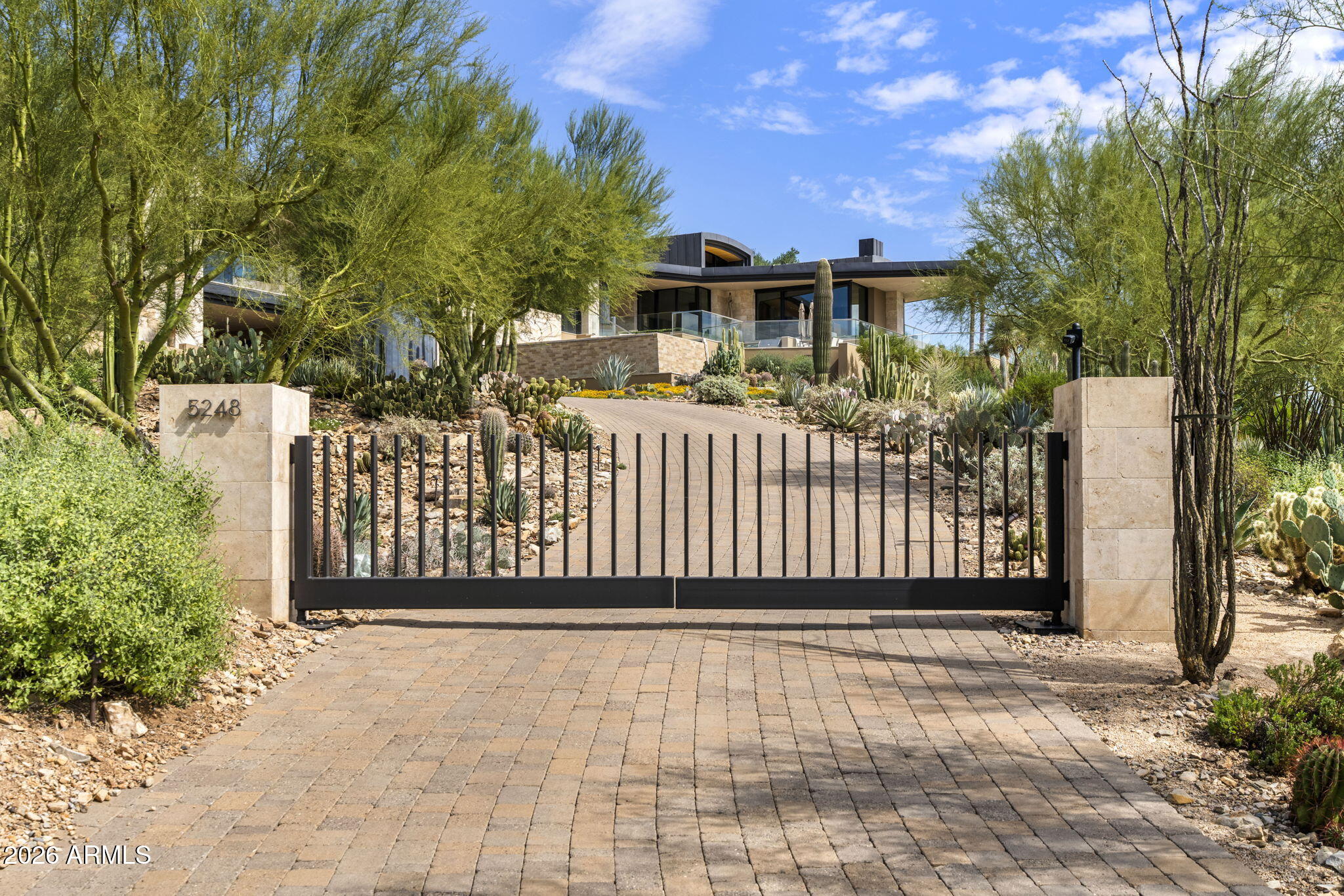 5248 E ARROYO Road