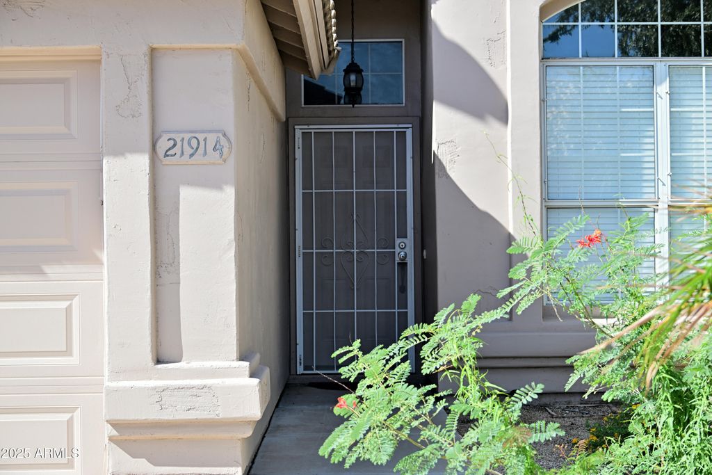Photo of 21914 N 74th Lane, Glendale, AZ 85310 (MLS # 6932235)