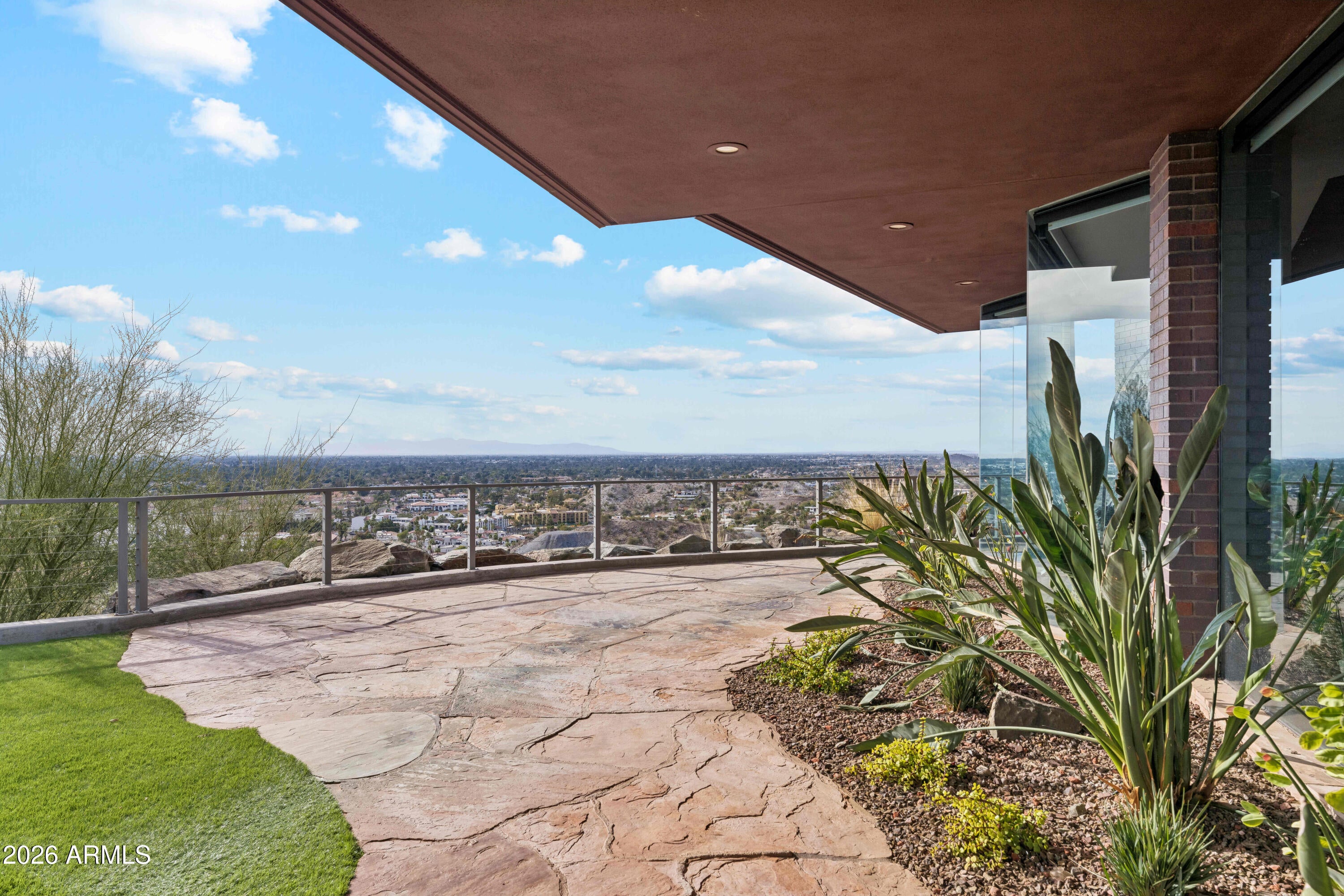 2106 E Kaler Drive