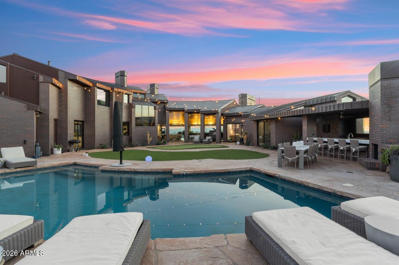 2106 E Kaler Drive