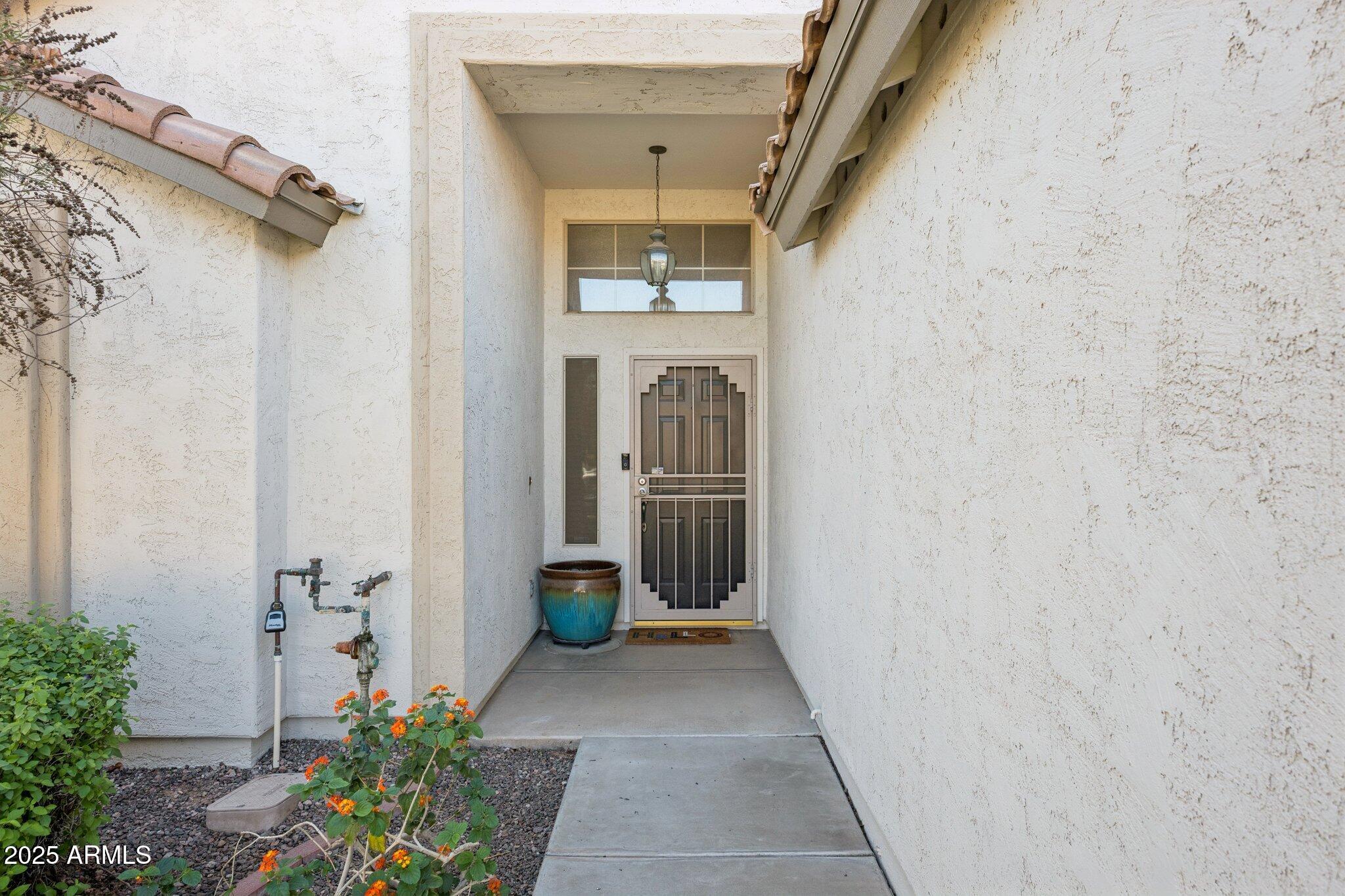 309 E MESQUITE Street