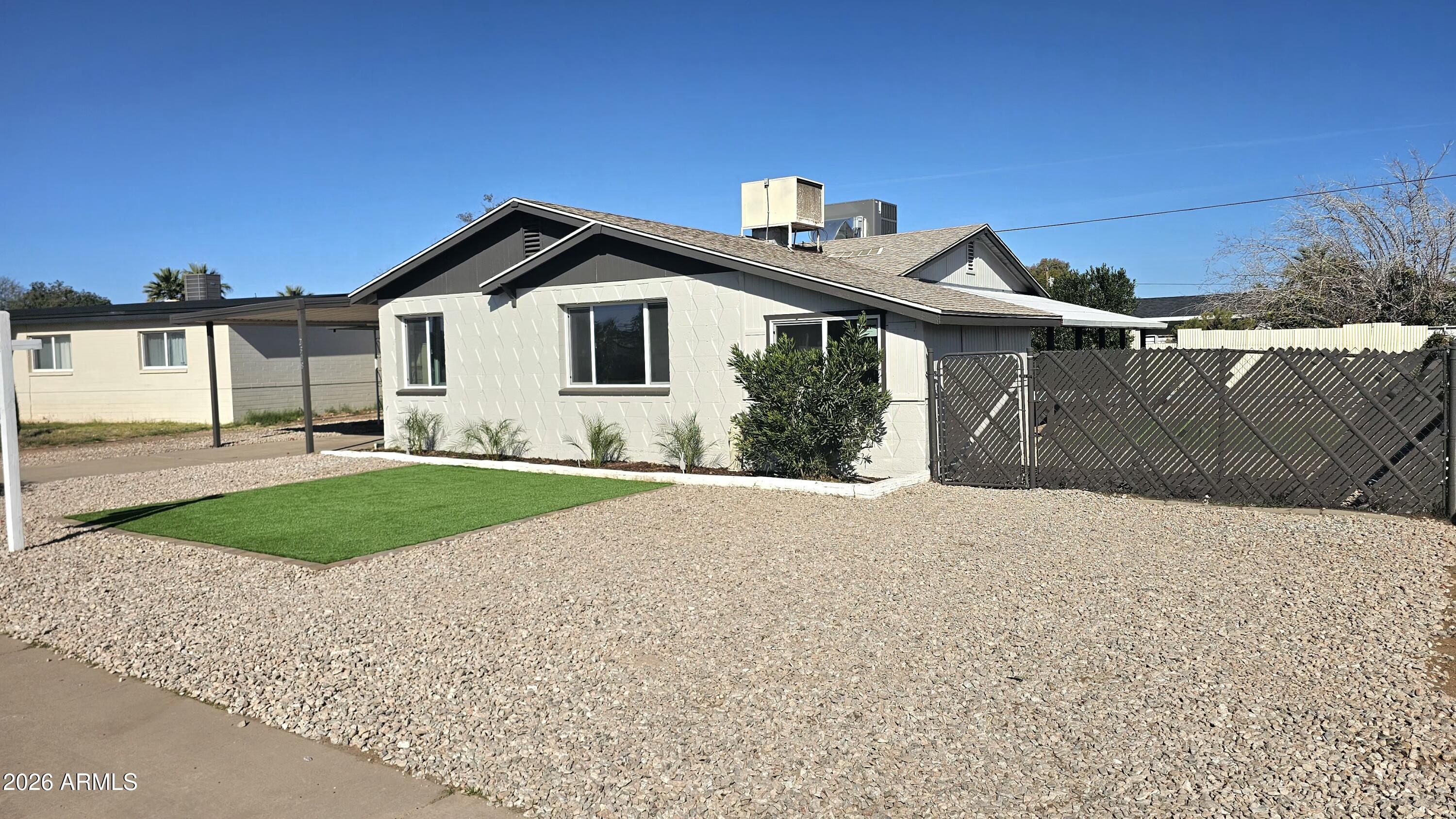 2308 E DELGADO Street