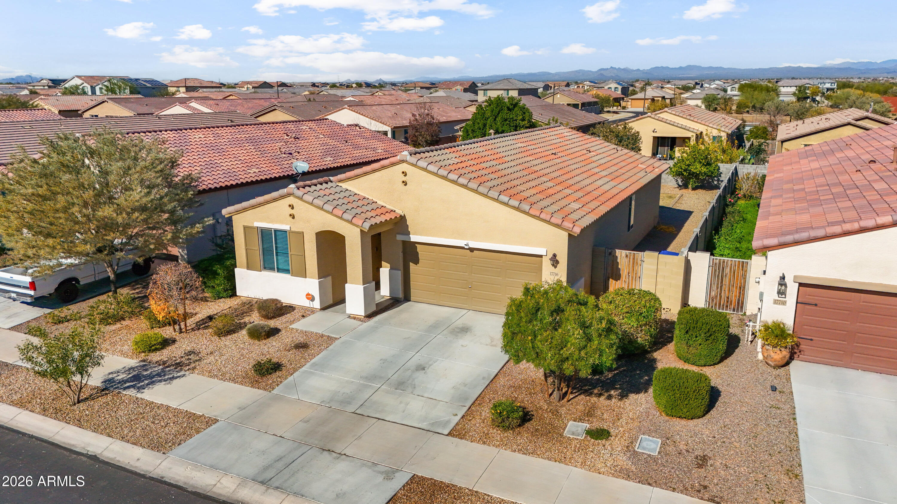 17716 W VIA DE LUNA Drive