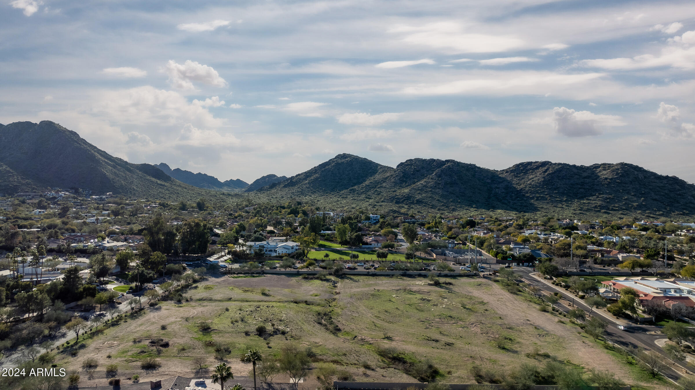 4801 E DOUBLETREE RANCH Road 1