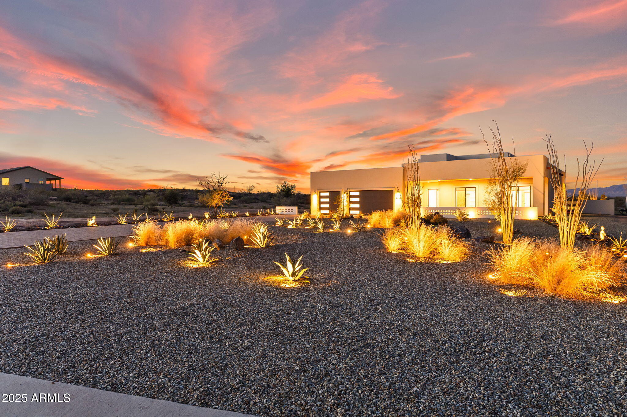 3300 N Old Stagecoach Road