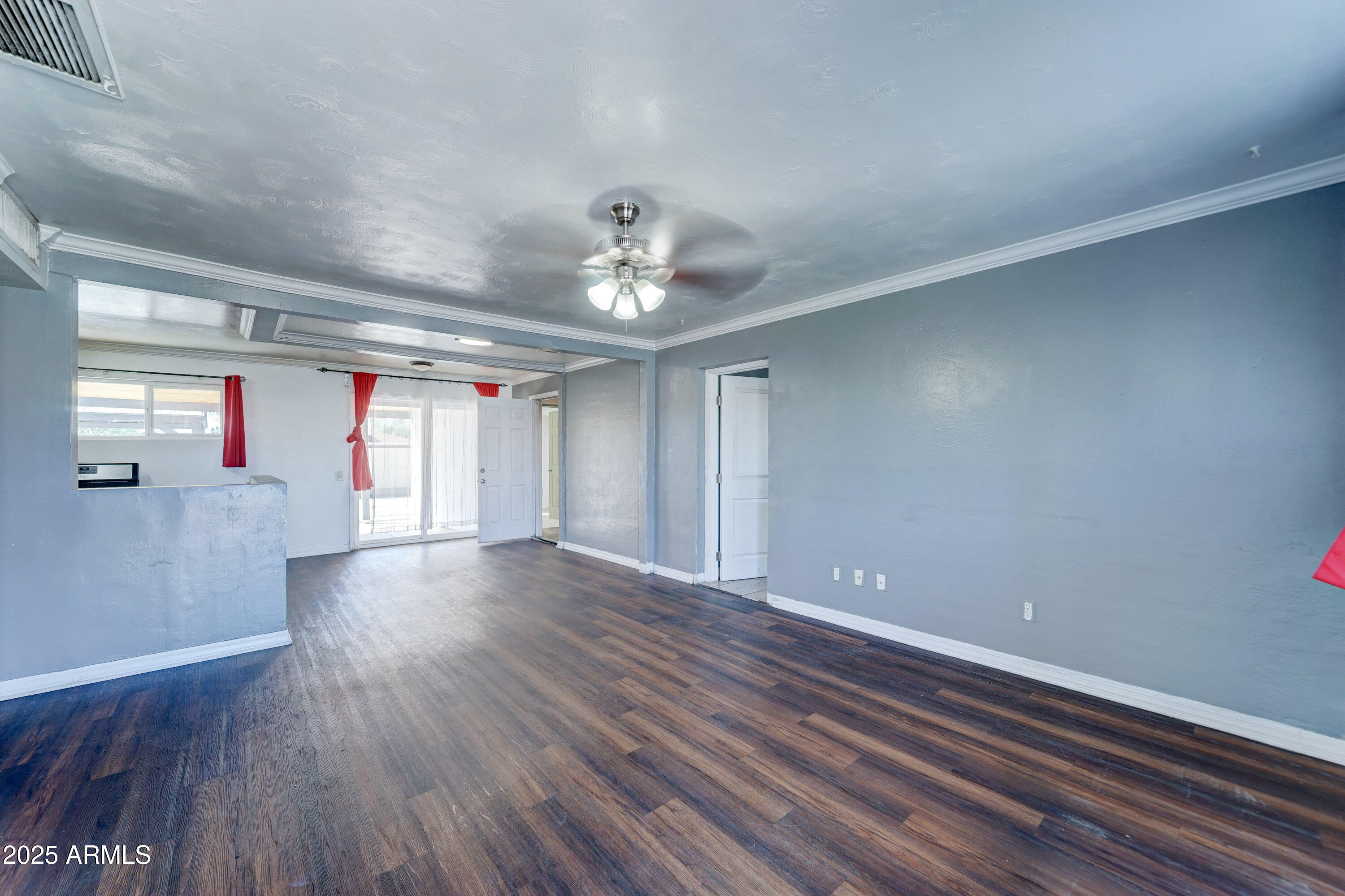 3029 W Montebello Avenue