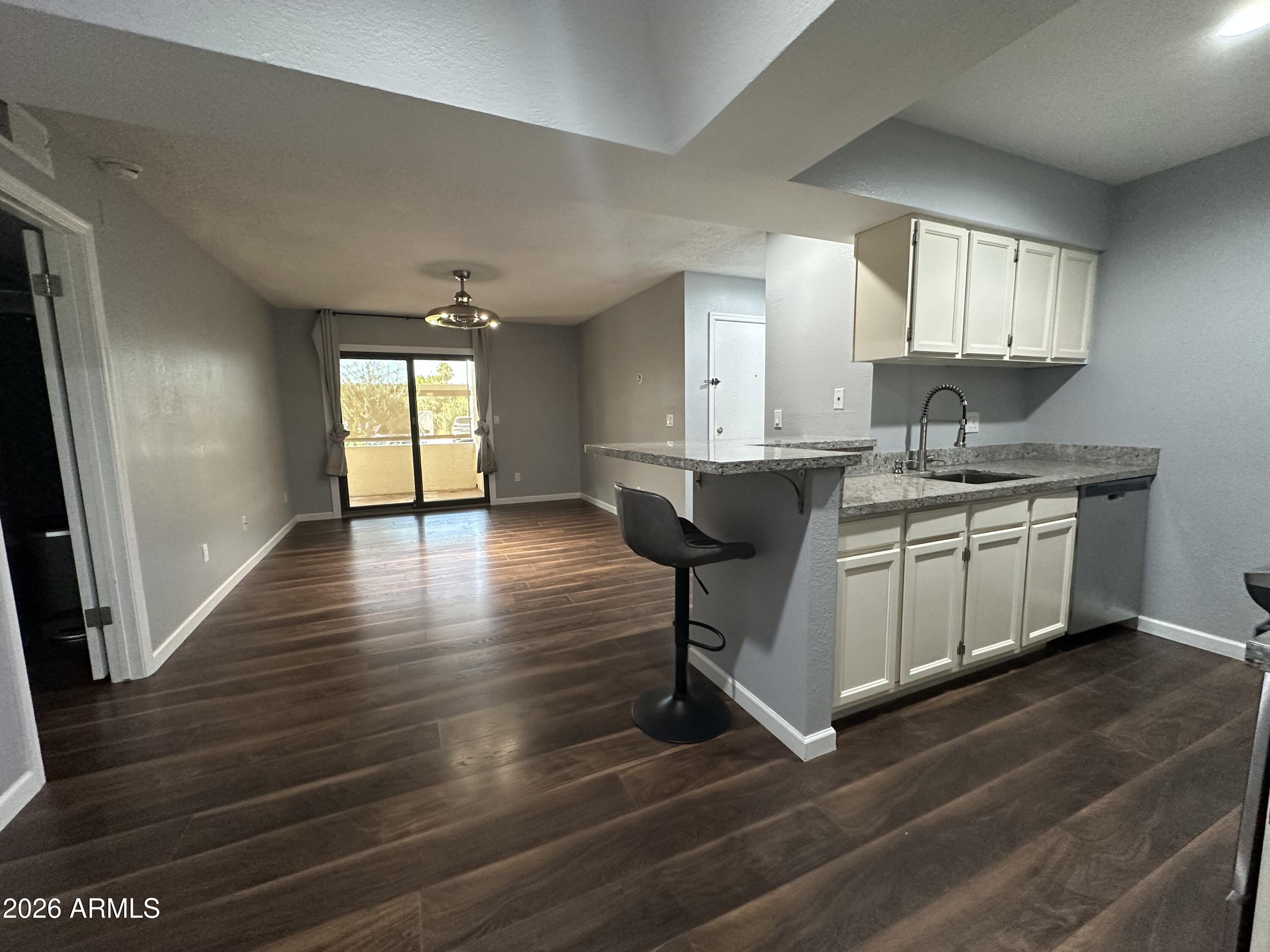 10610 S 48TH Street 1005