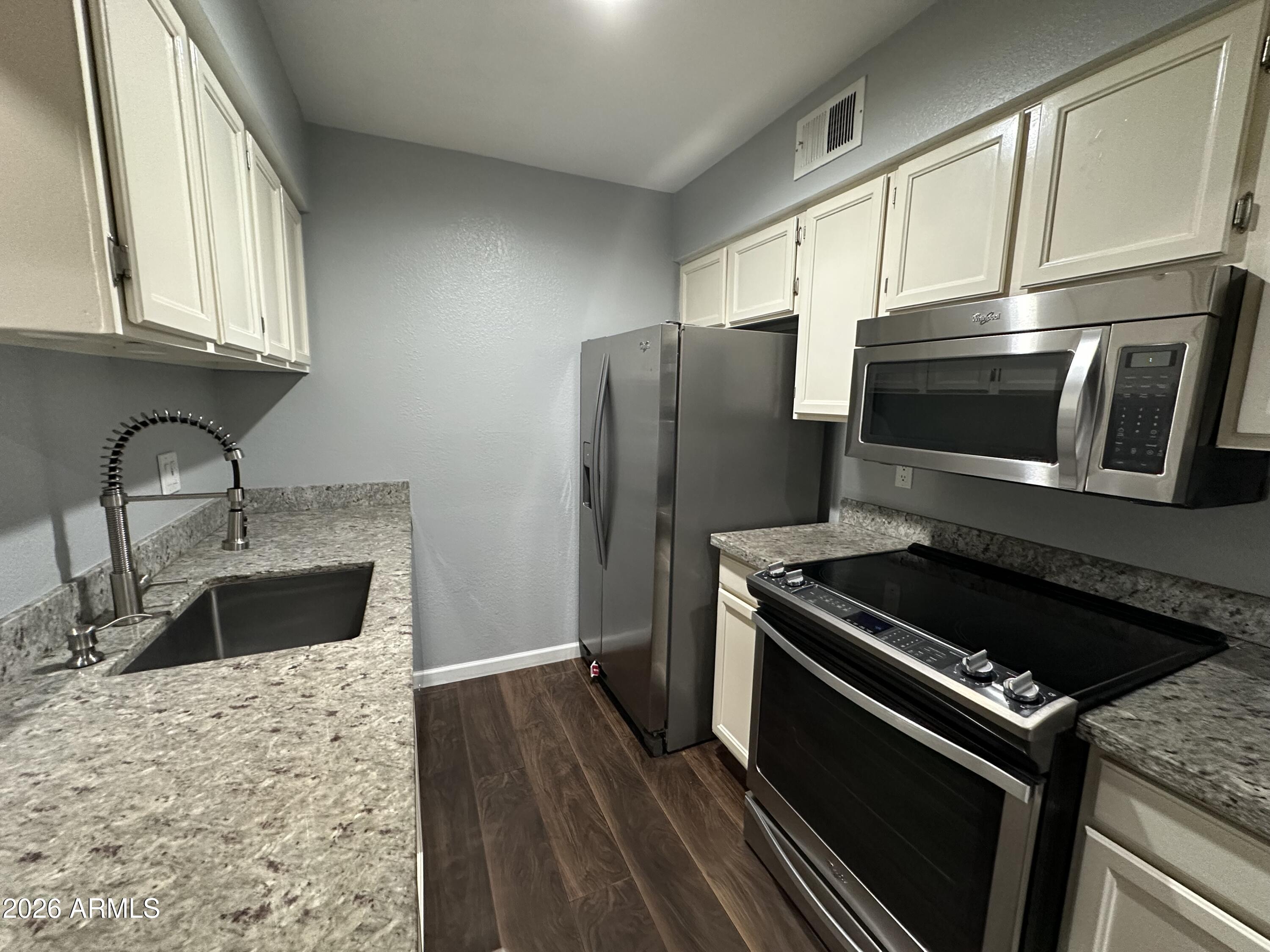 10610 S 48TH Street 1005