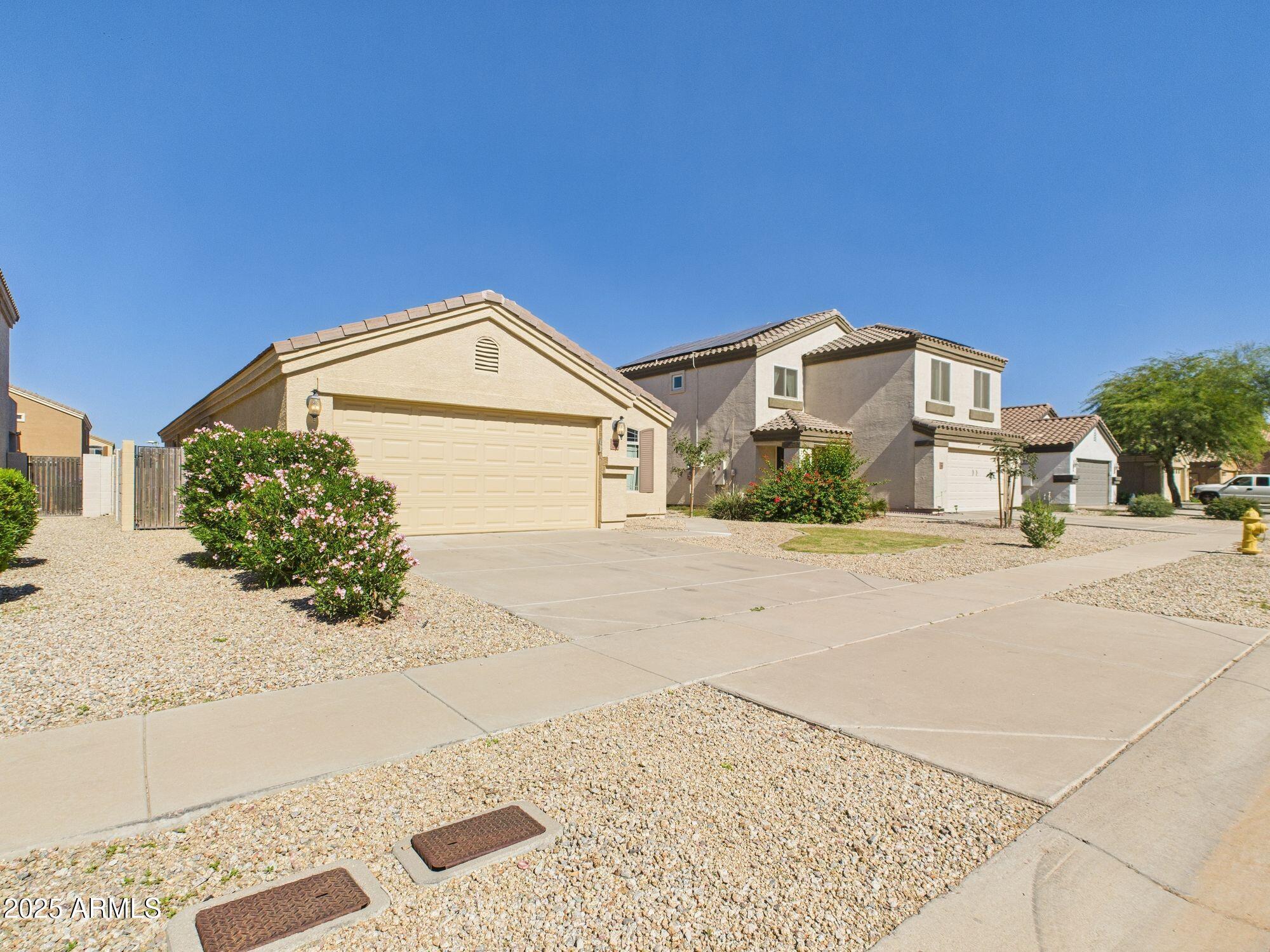 2296 W ROOSEVELT Avenue