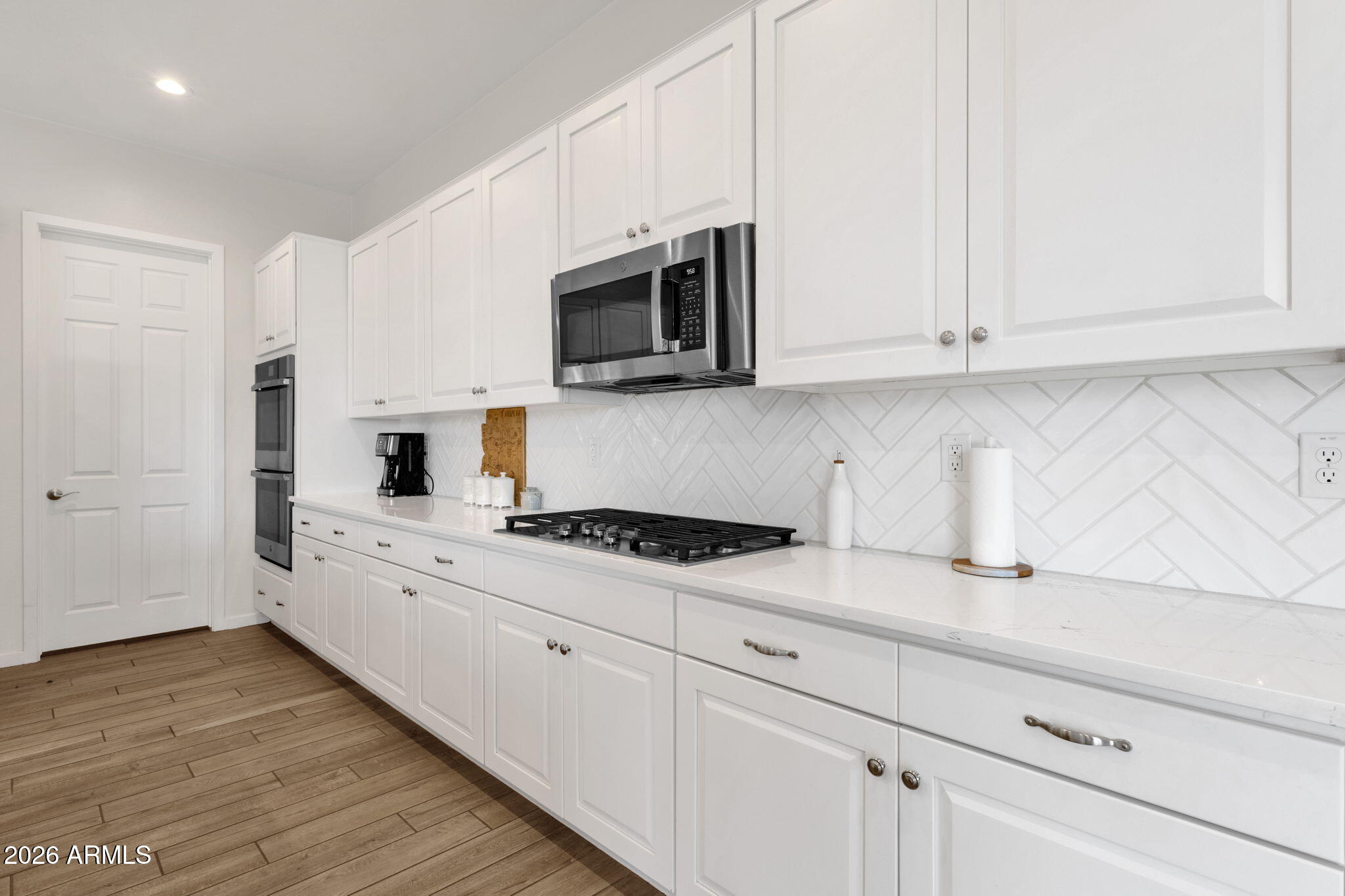 15713 W WASHINGTON Street