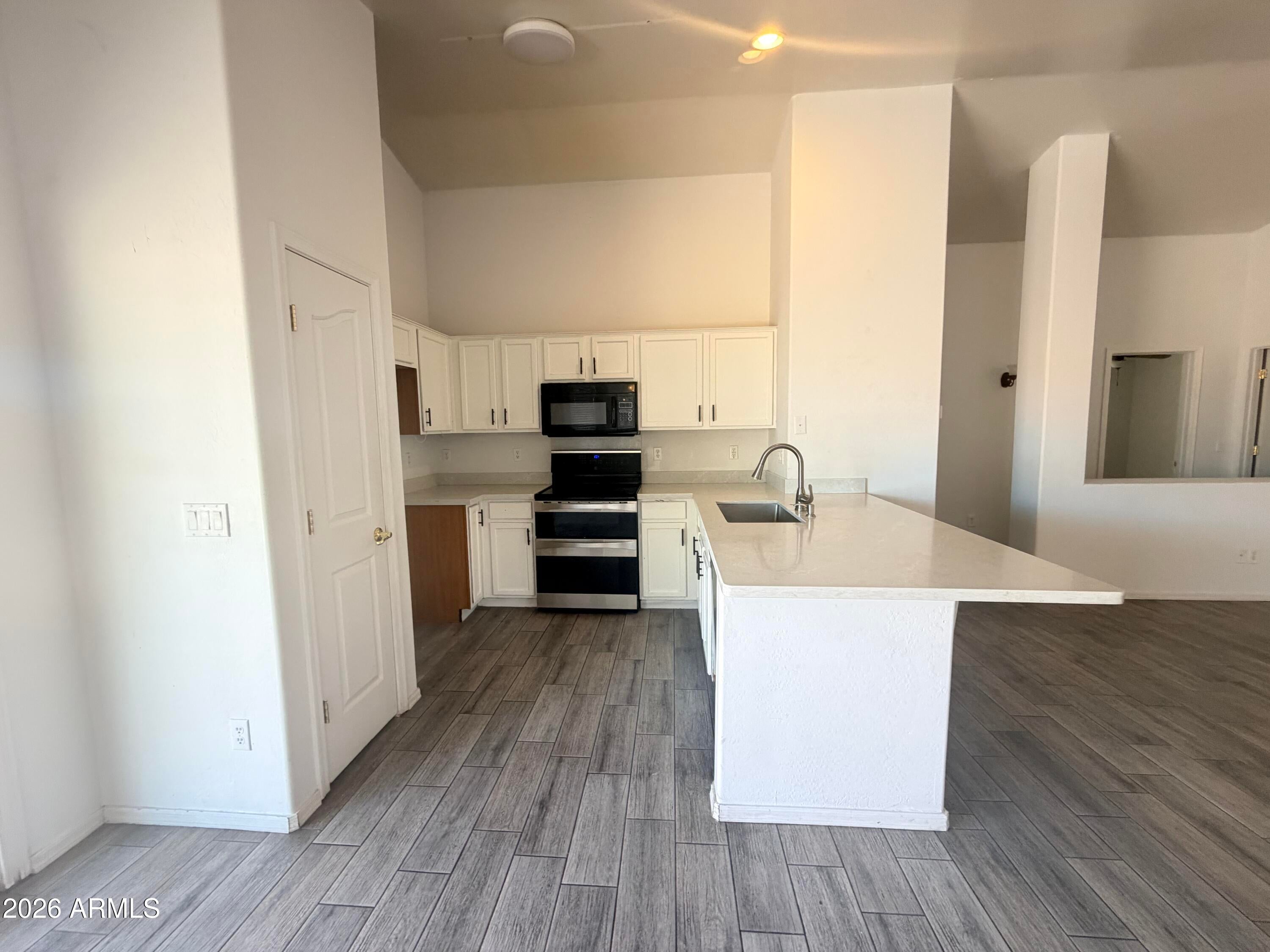 12414 W FLANAGAN Street