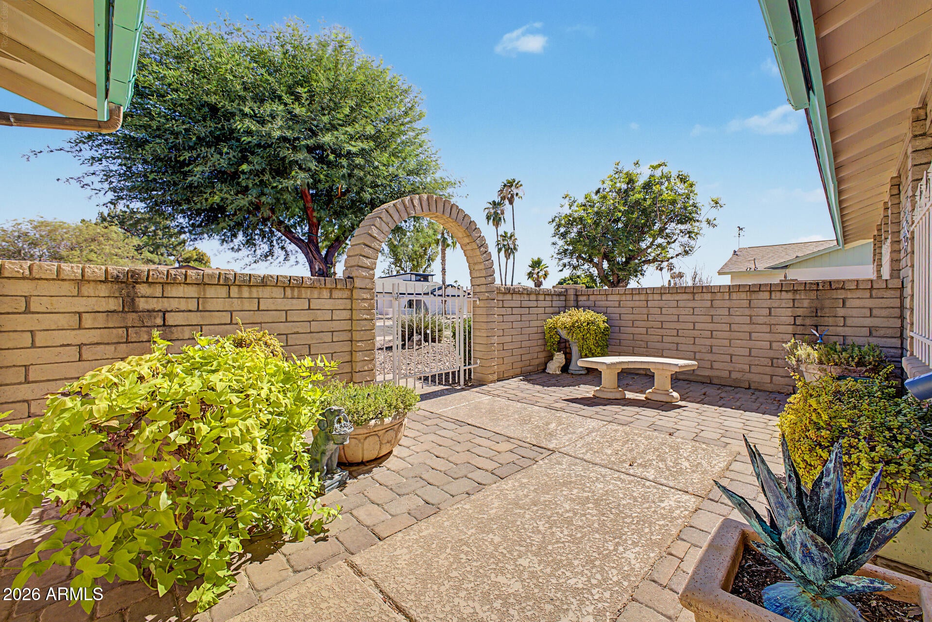 3822 W HELENA Drive