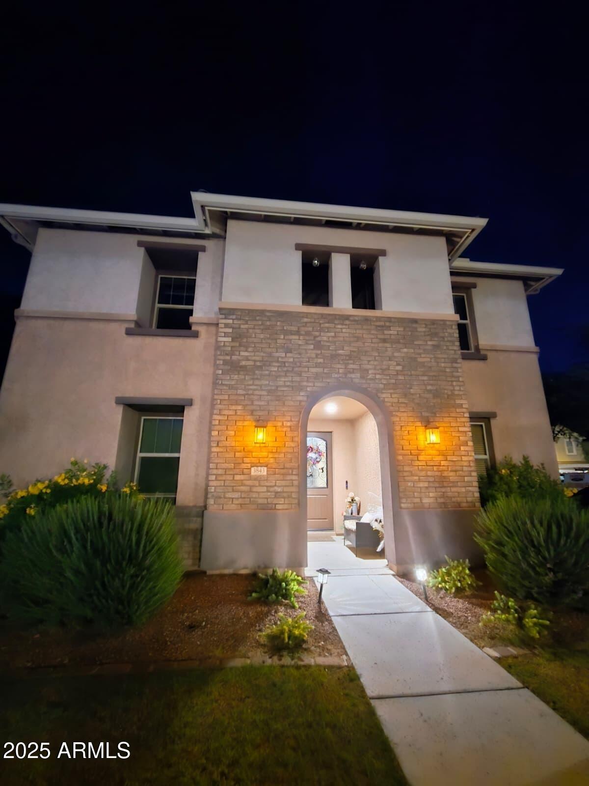 3843 E GIDEON Way