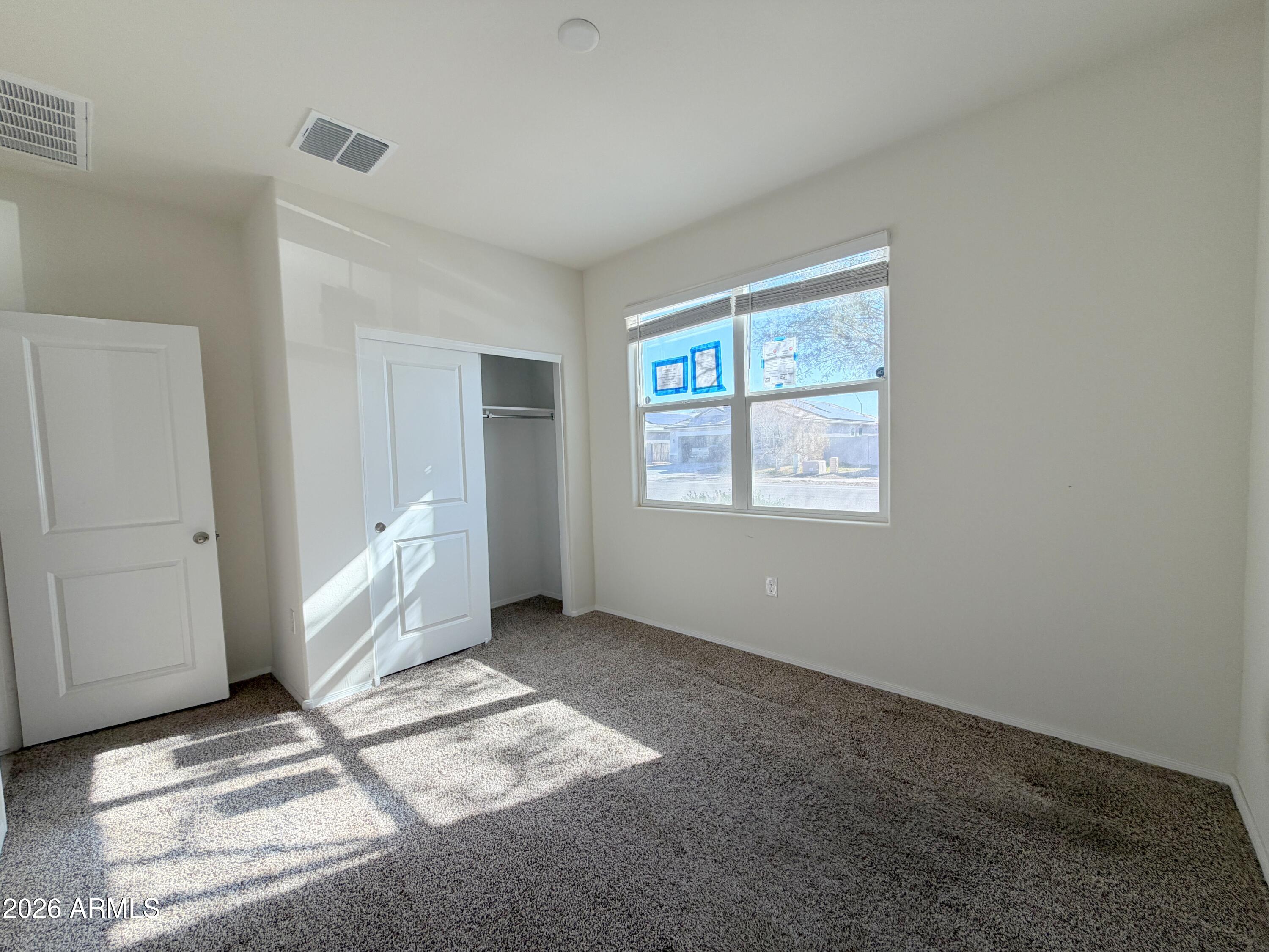 1726 W PINKLEY Avenue