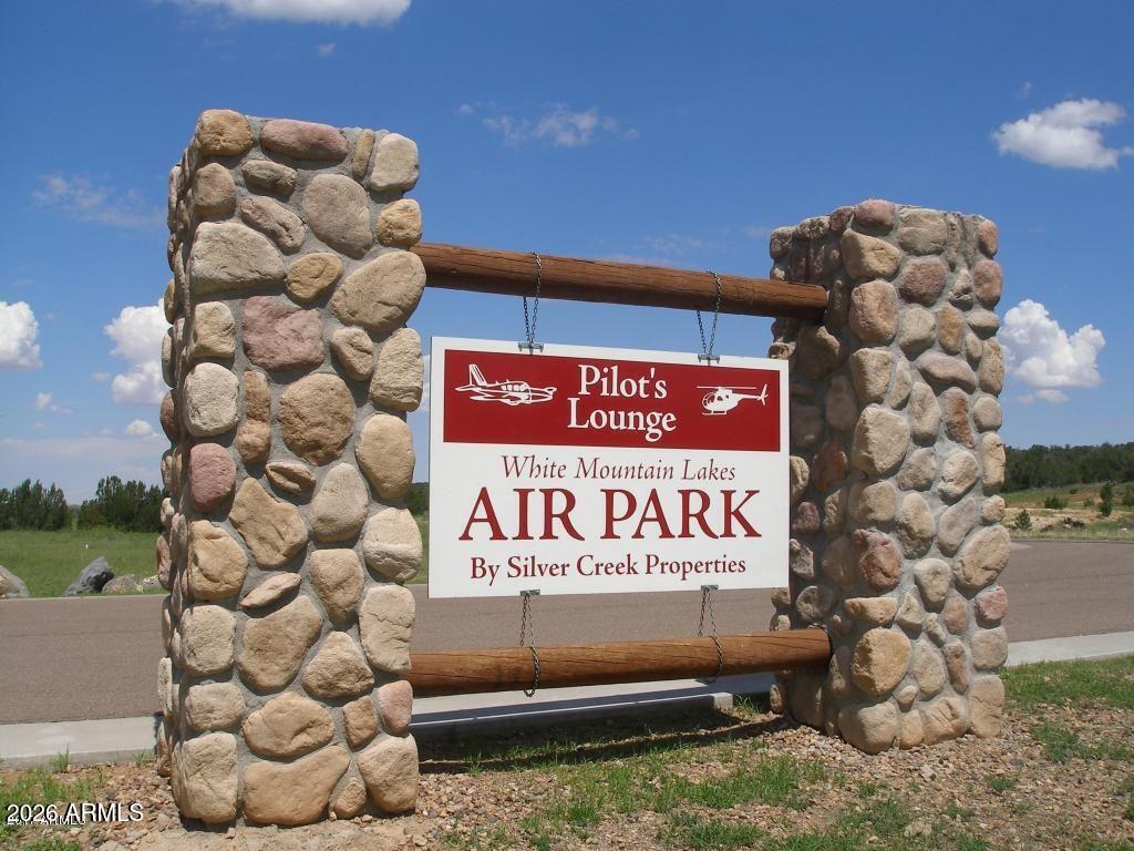 WHITE MOUNTAIN LAKES UNIT 1 - Land