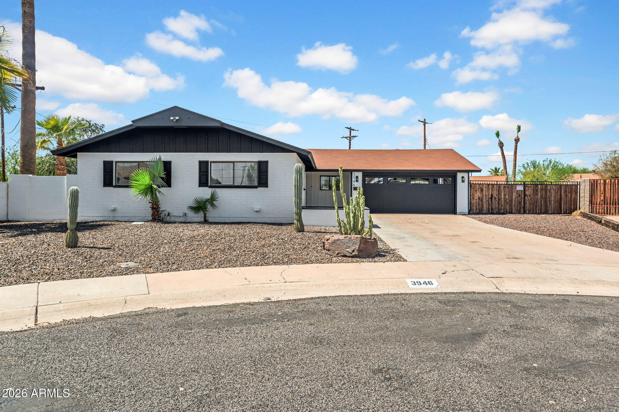 3946 W NORTHVIEW Avenue