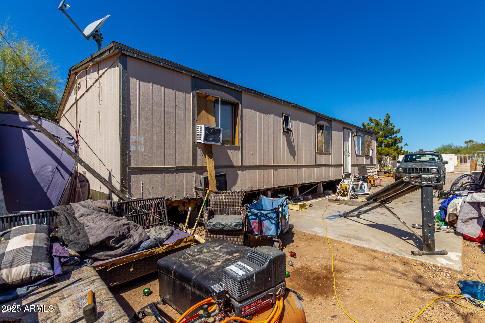 10121 E BOISE Street