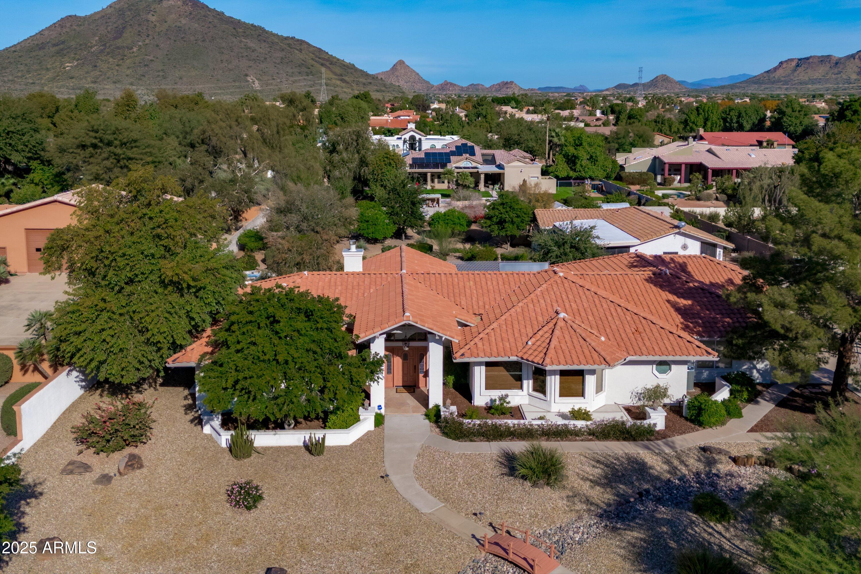 5608 W Soft Wind Drive