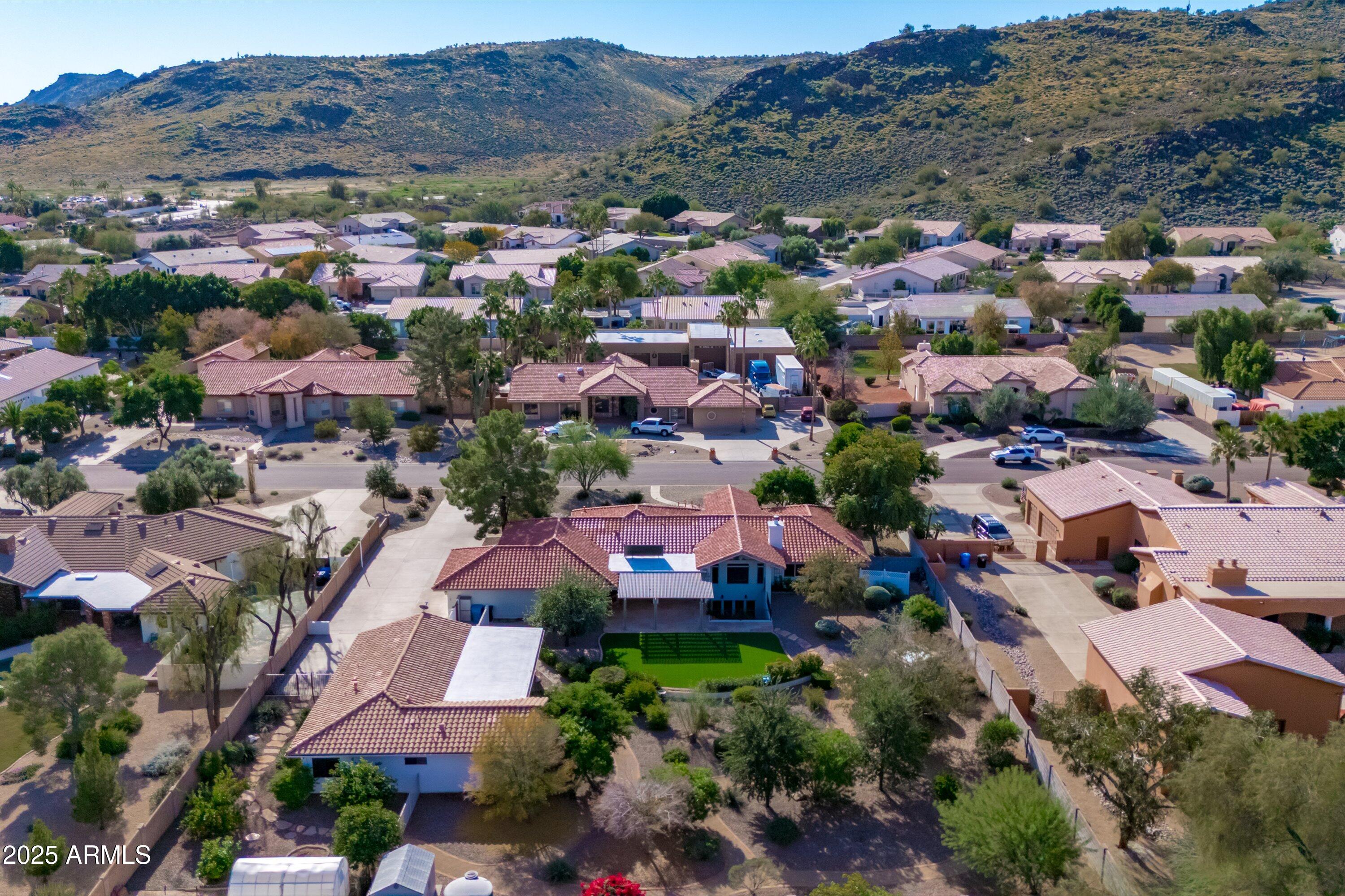 5608 W Soft Wind Drive