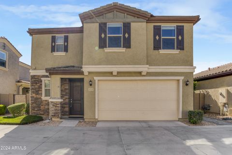 A home in Cave Creek